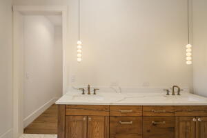 131 N Washington Ave 201 & 301 Property Photo 29