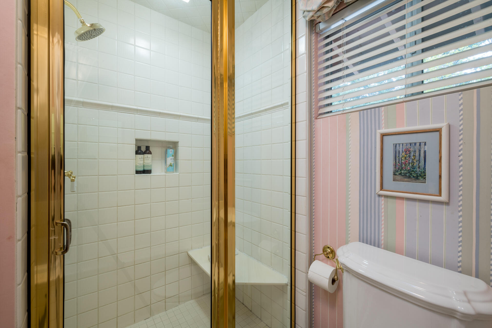 101 Sutton Pl Property Photo 10