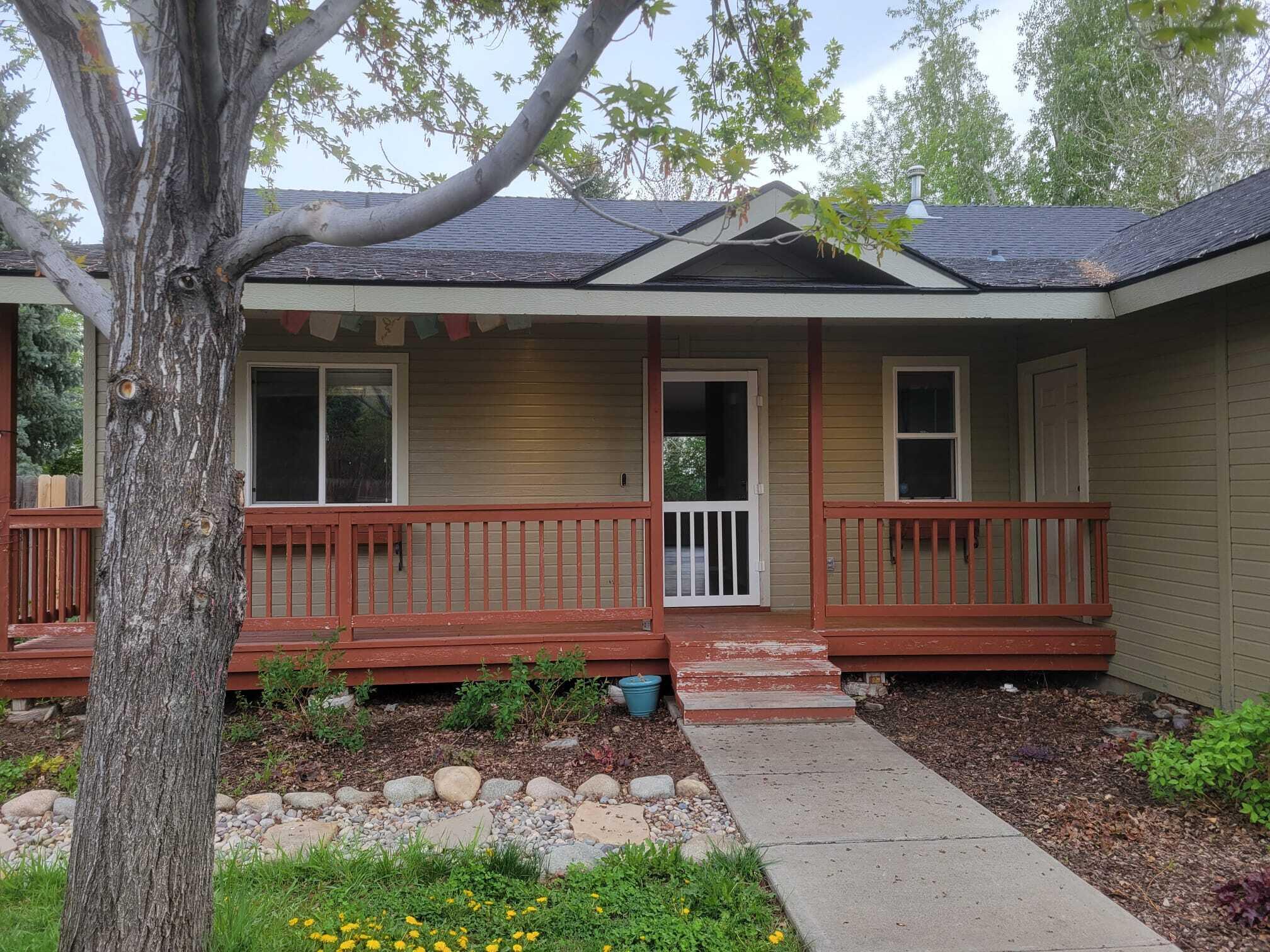 1030 Cherry Creek Dr Property Photo