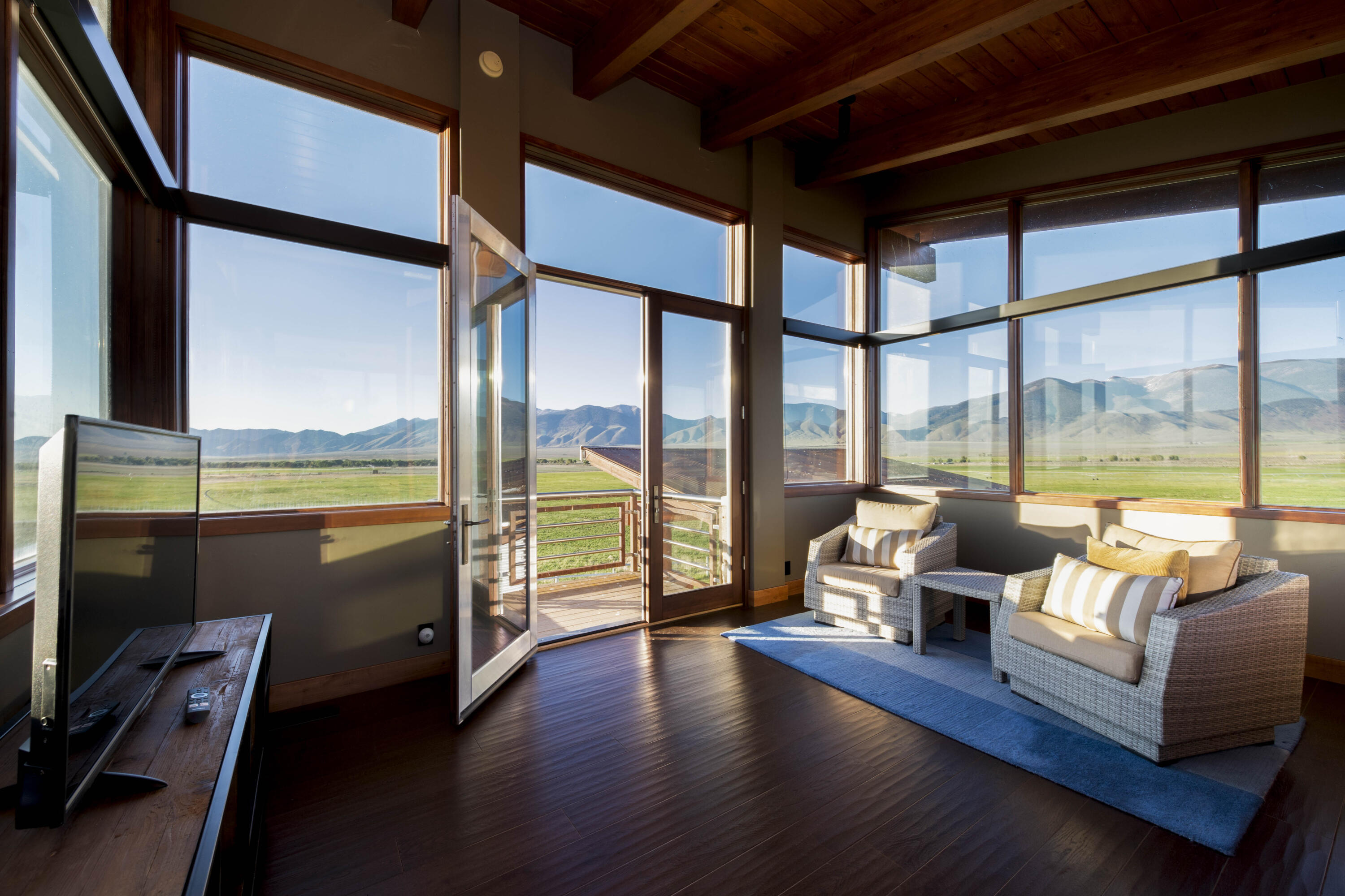 35 Meadow Creek Rd Property Photo 3