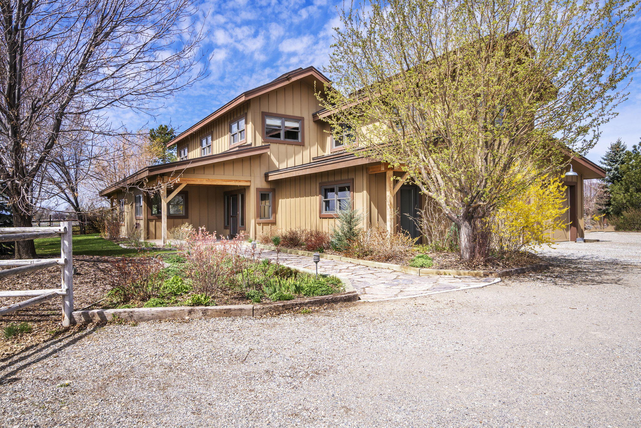 113 Equus Loop Property Photo 9
