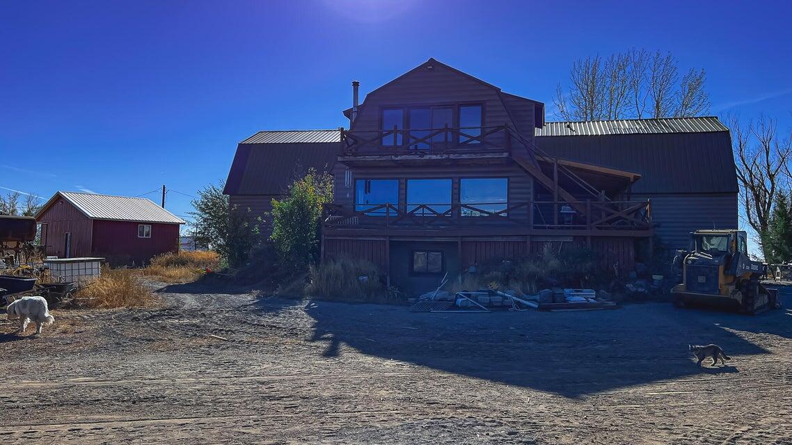 1094 E 1520 N Property Photo 5