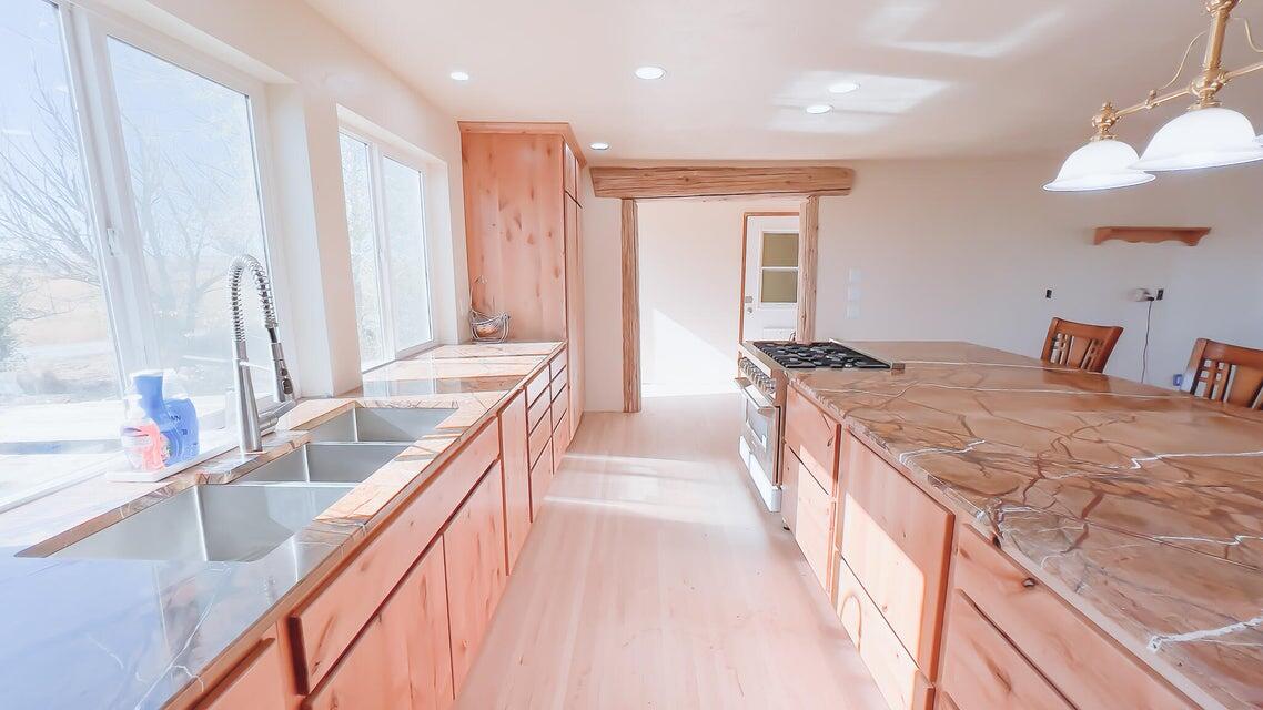 1094 E 1520 N Property Photo 10