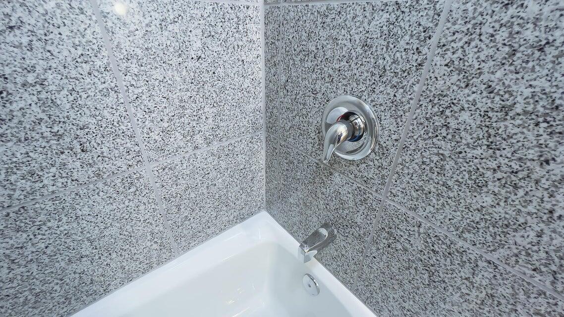 1094 E 1520 N Property Photo 28