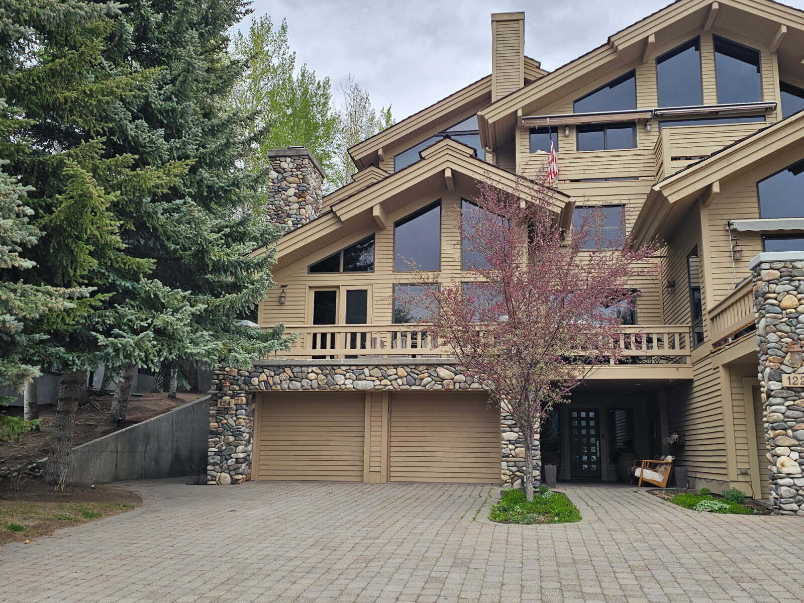 124 Latigo Lane Property Photo
