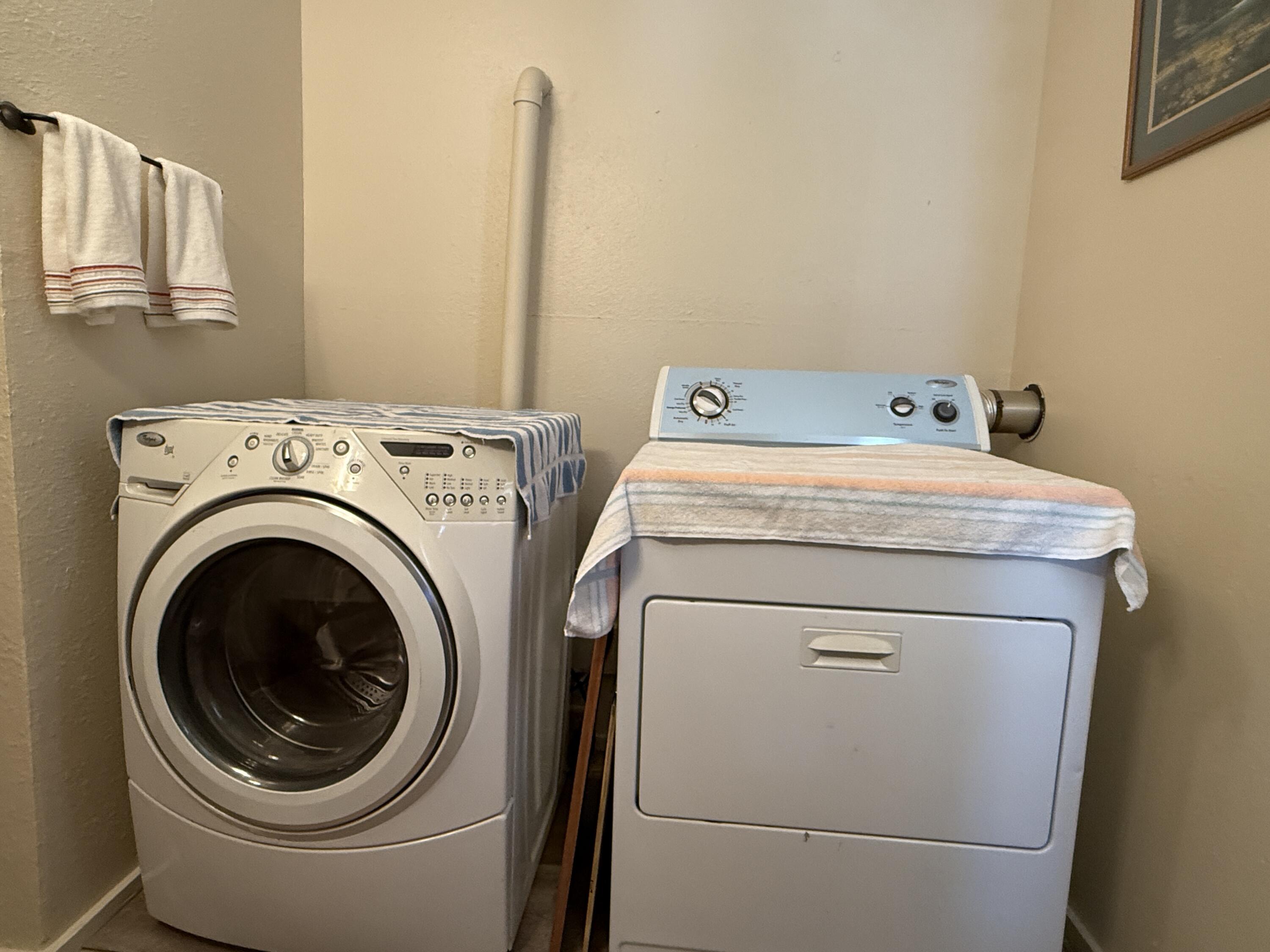 109 Elm St Property Photo 12