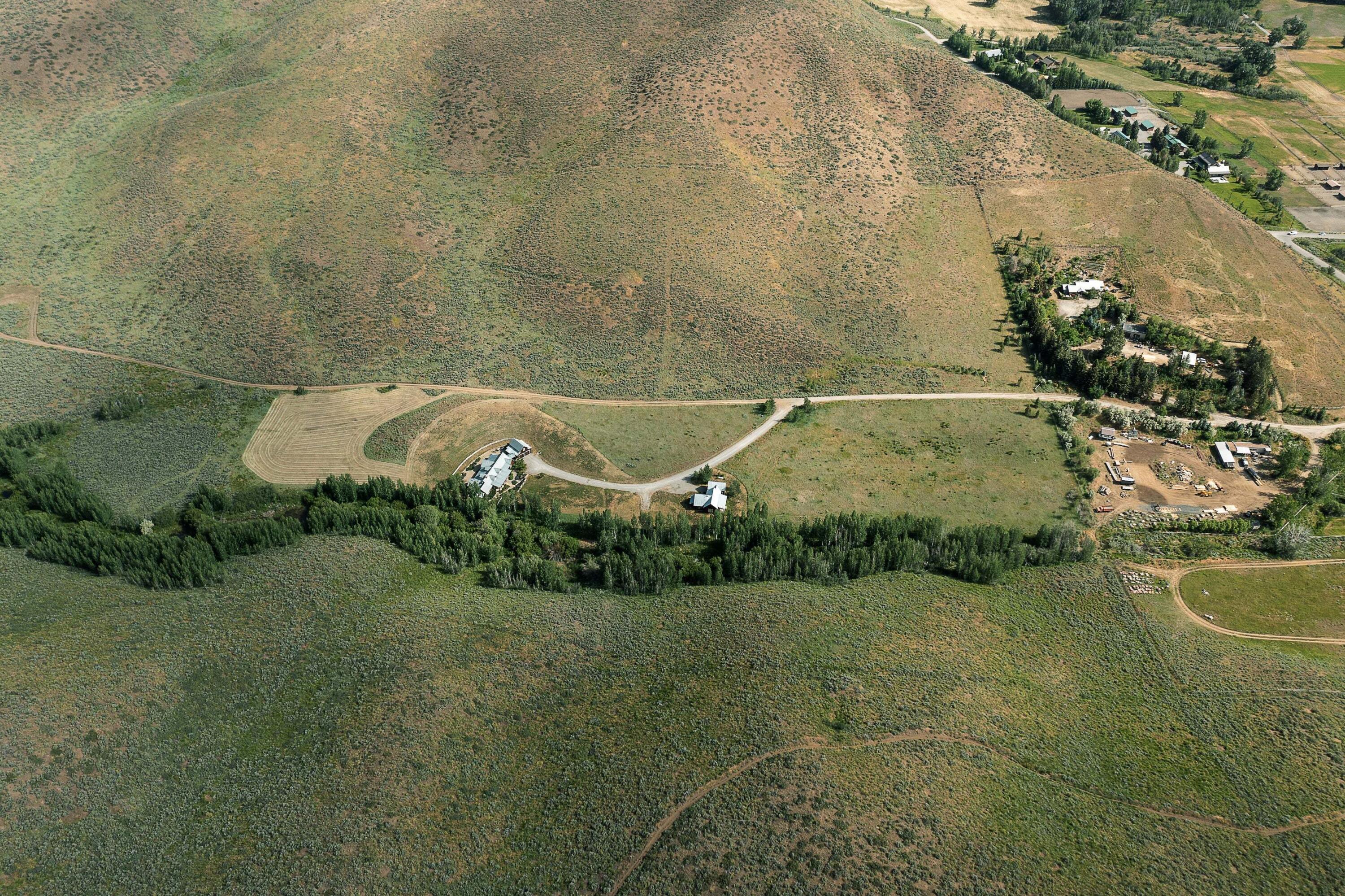 110 & 120 Lee's Gulch Rd Property Photo 9