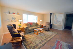 530 Eureka Dr Property Photo 4