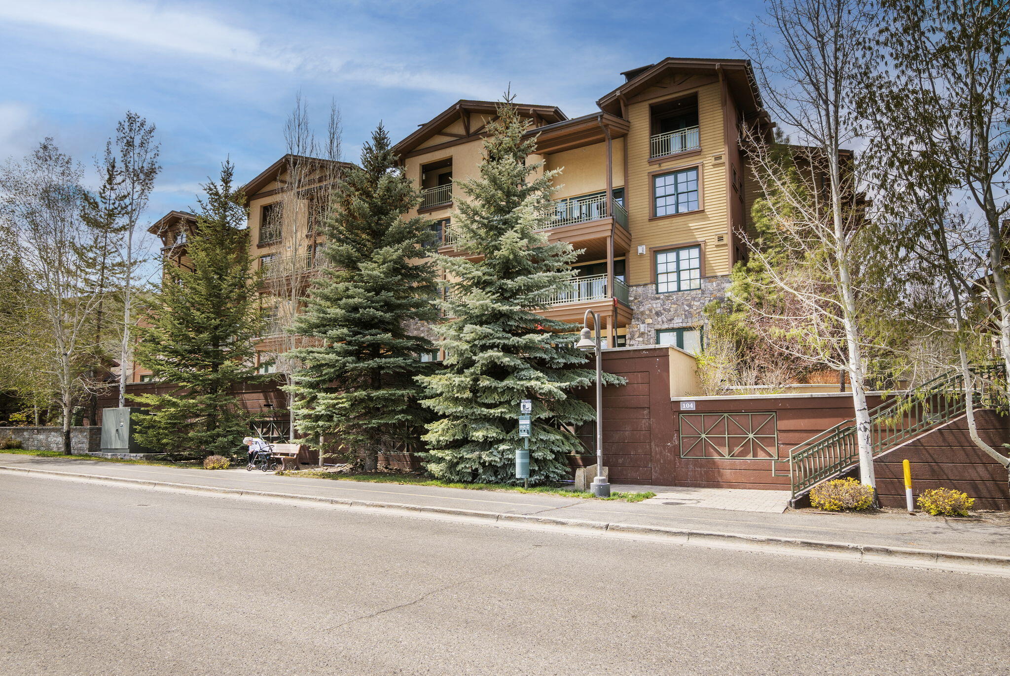 104 Village Way Property Photo