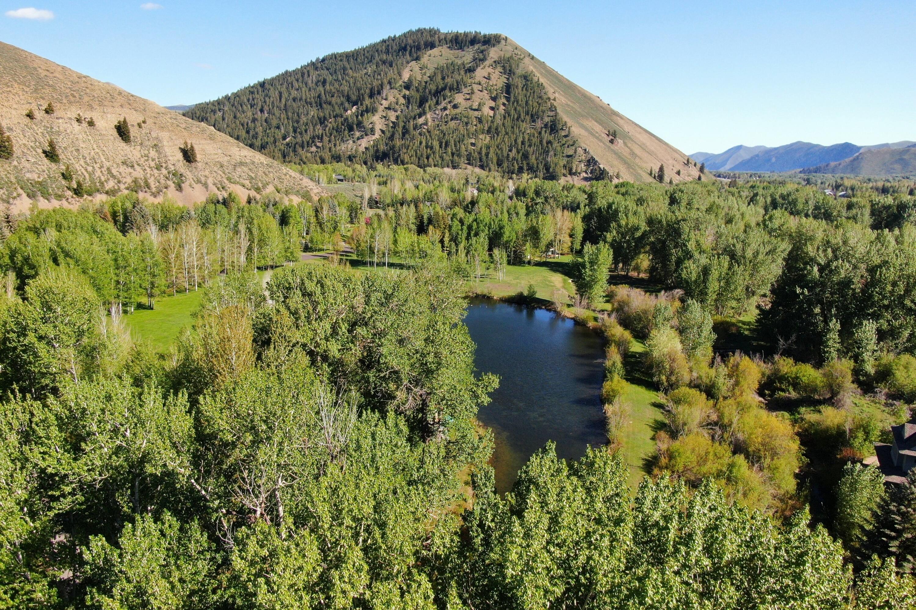 168 & 162 Wilderness Dr And Property Photo 9