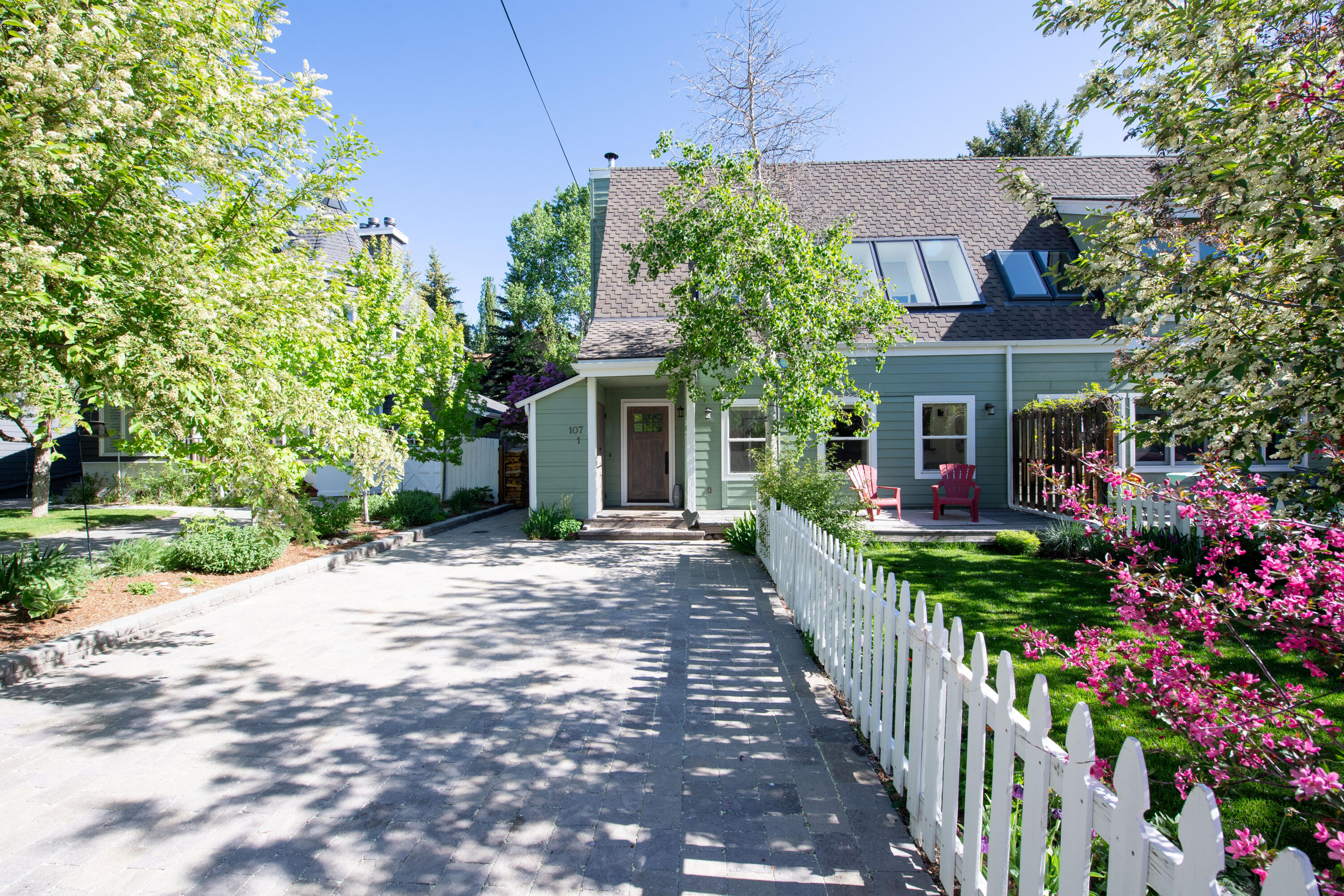107 Buss Elle Dr Property Photo 1
