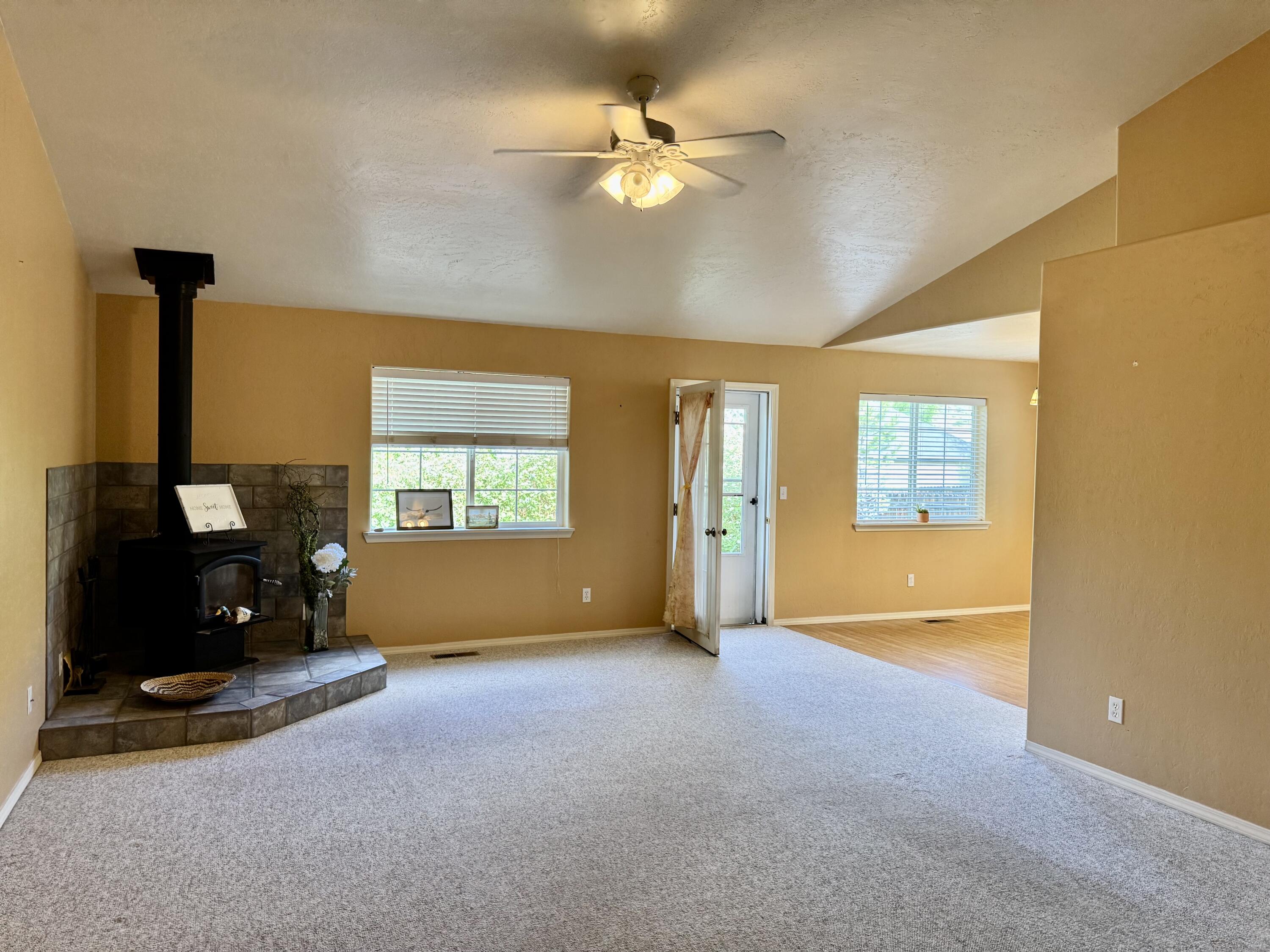 261 Sunrise Ranch Rd Property Photo 13