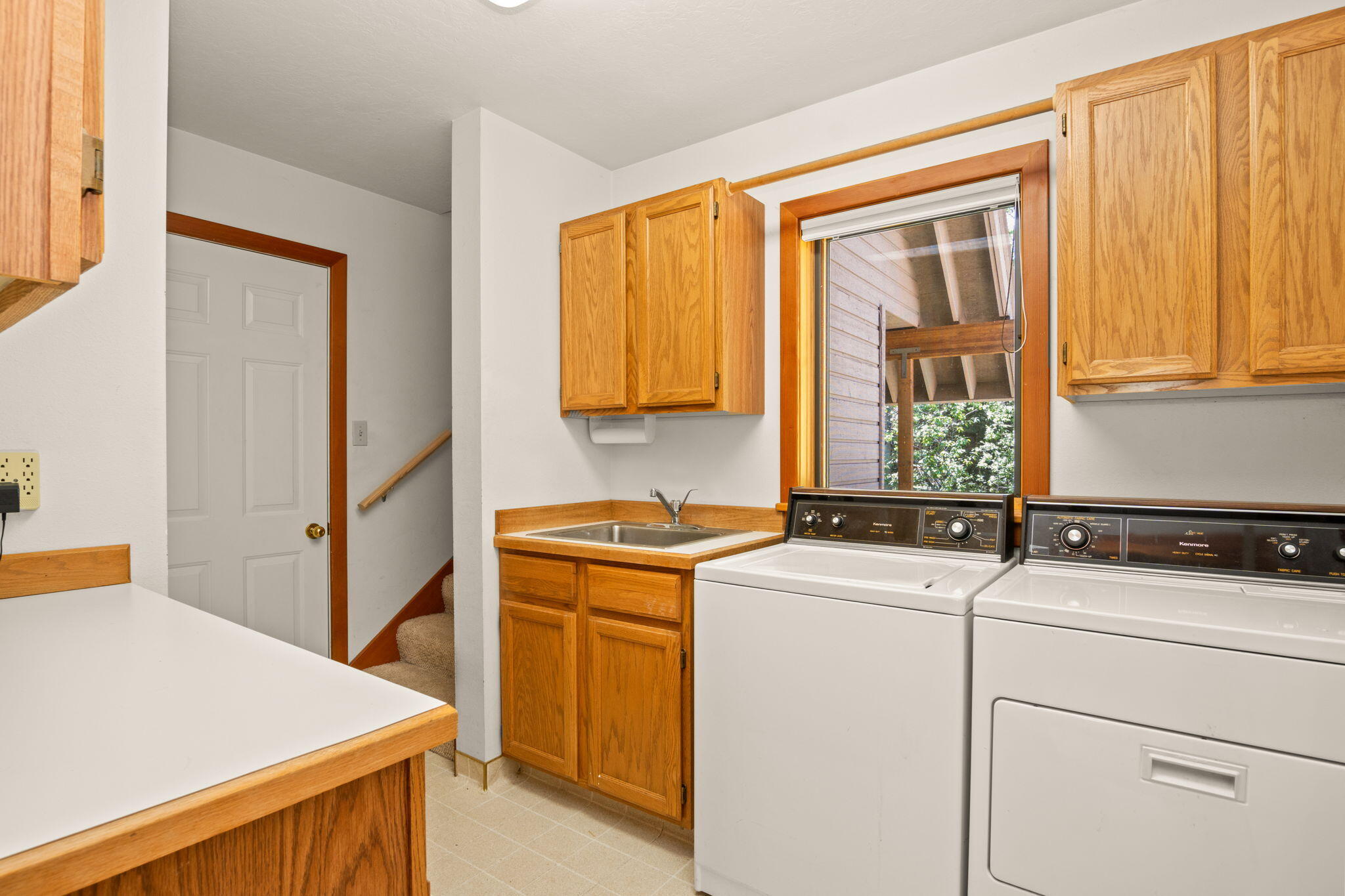 233 Eagle Creek Loop Property Photo 35