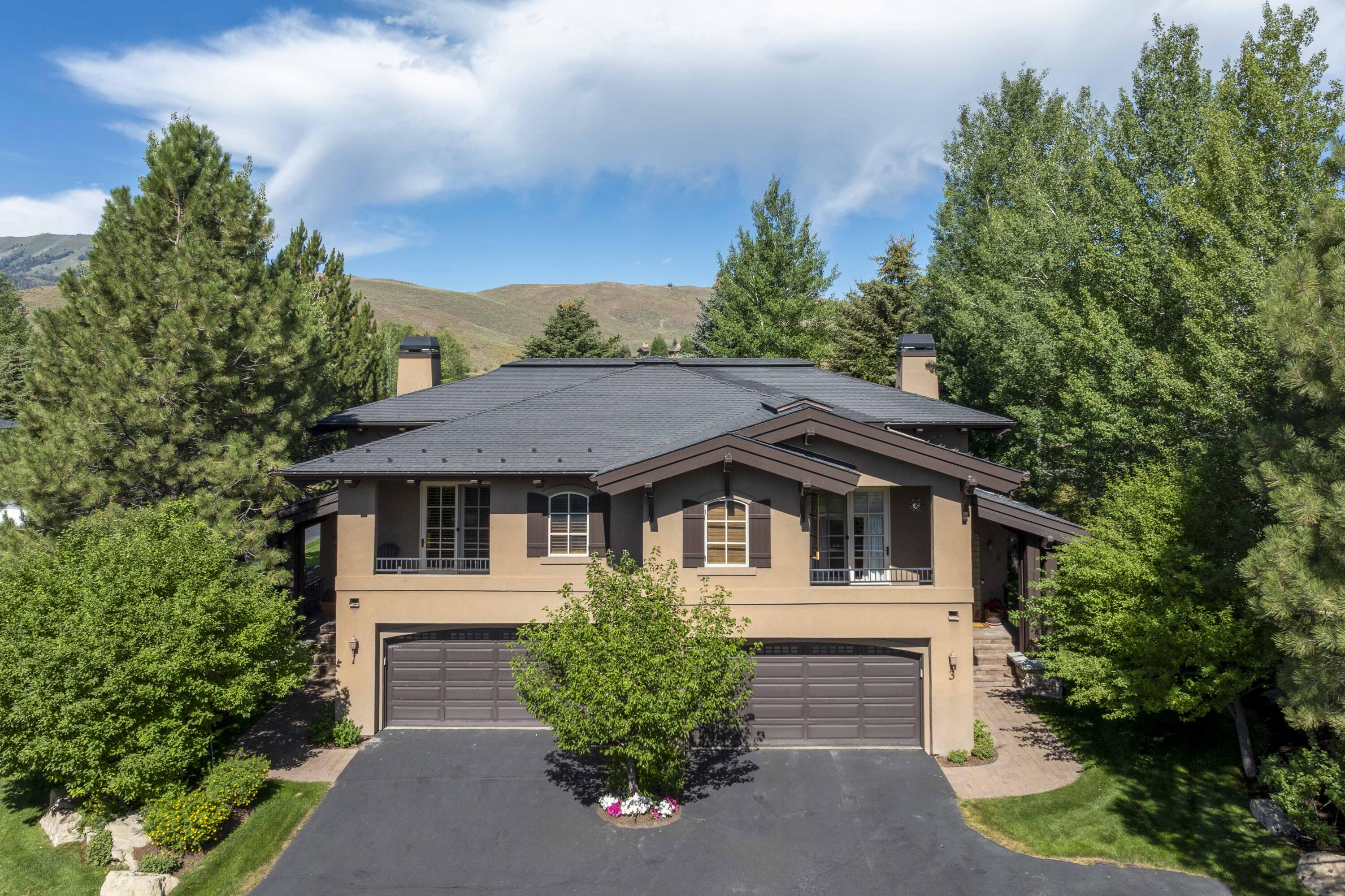 1 Villa Ct Property Photo 2