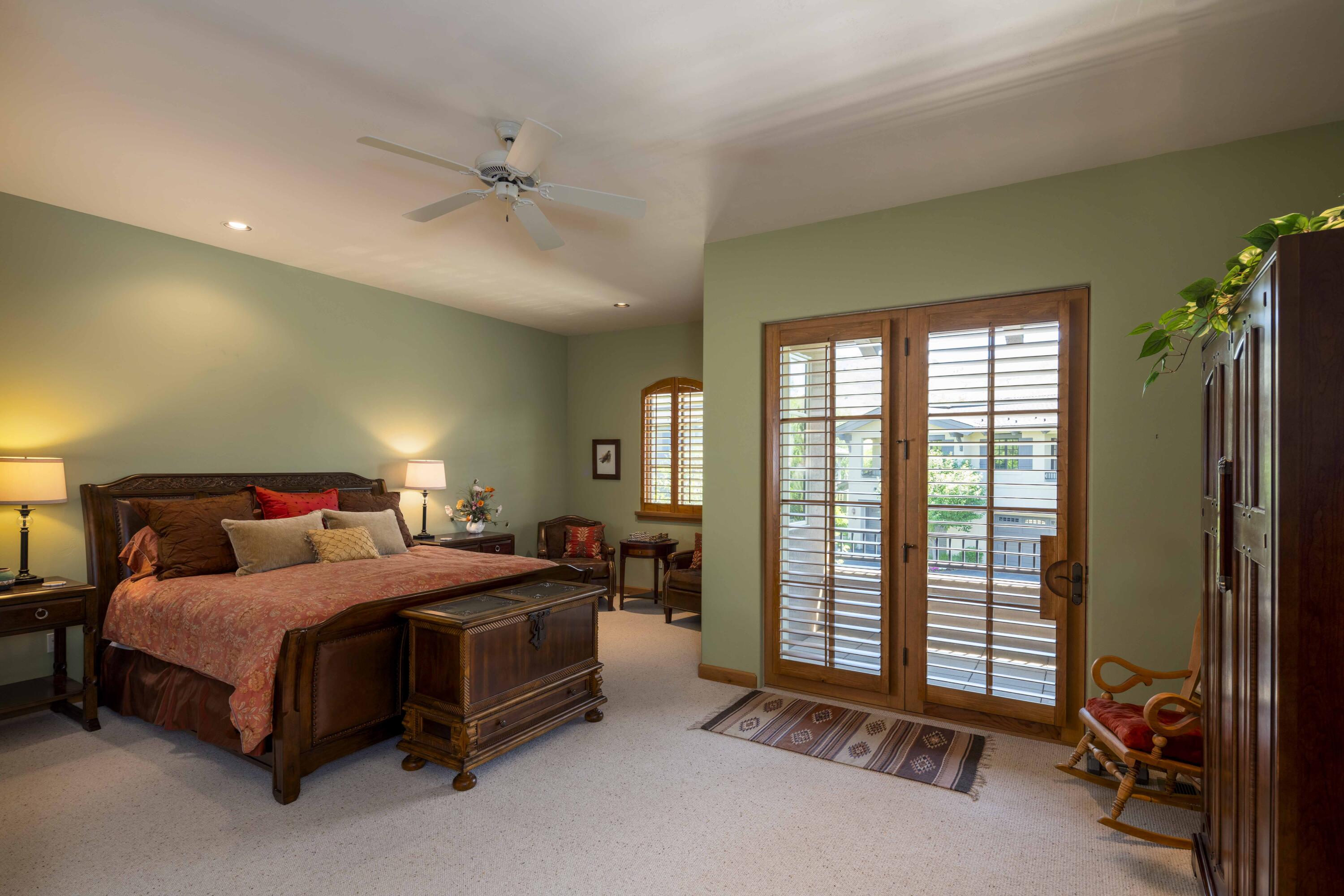 1 Villa Ct Property Photo 9