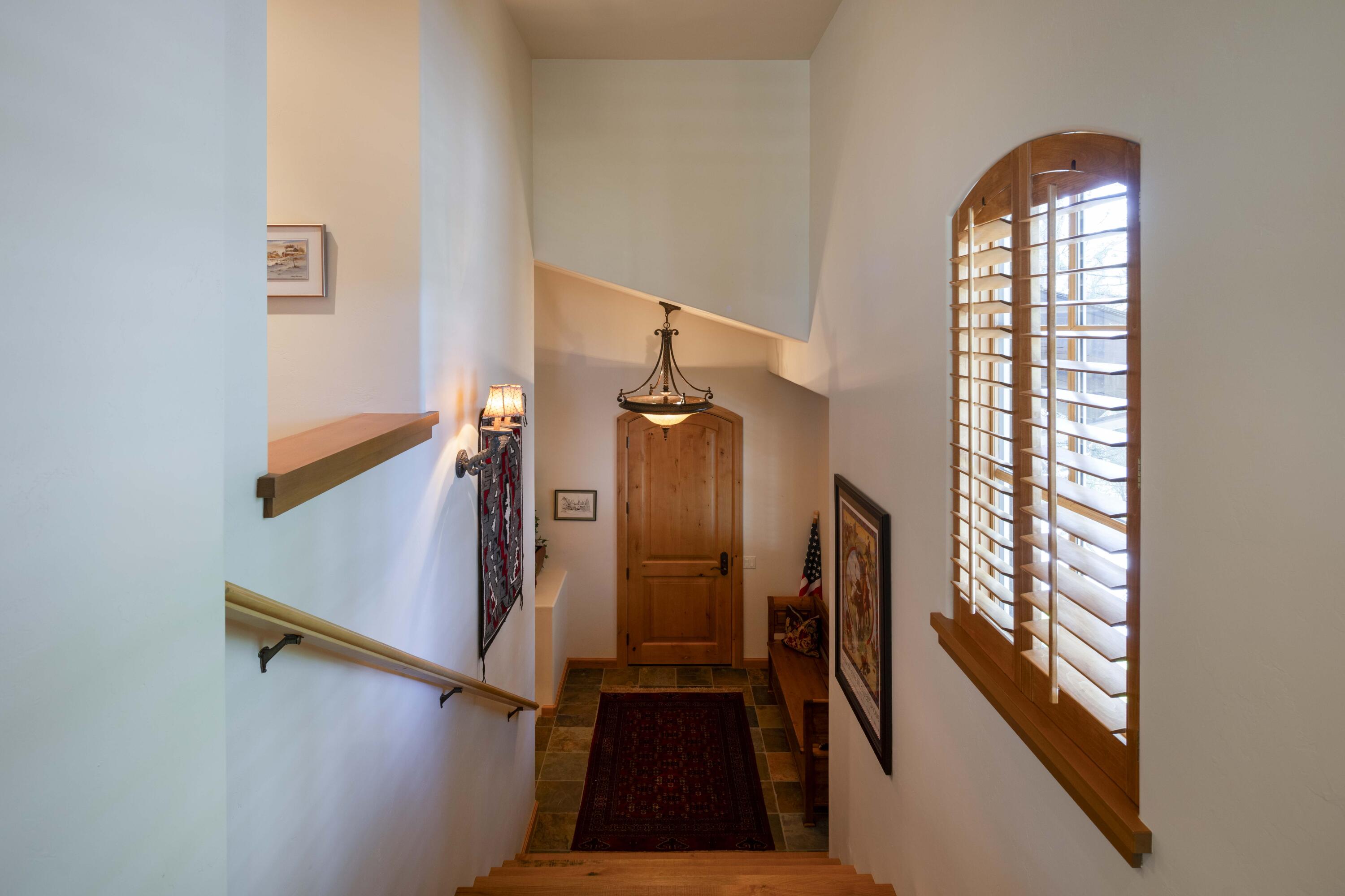1 Villa Ct Property Photo 13