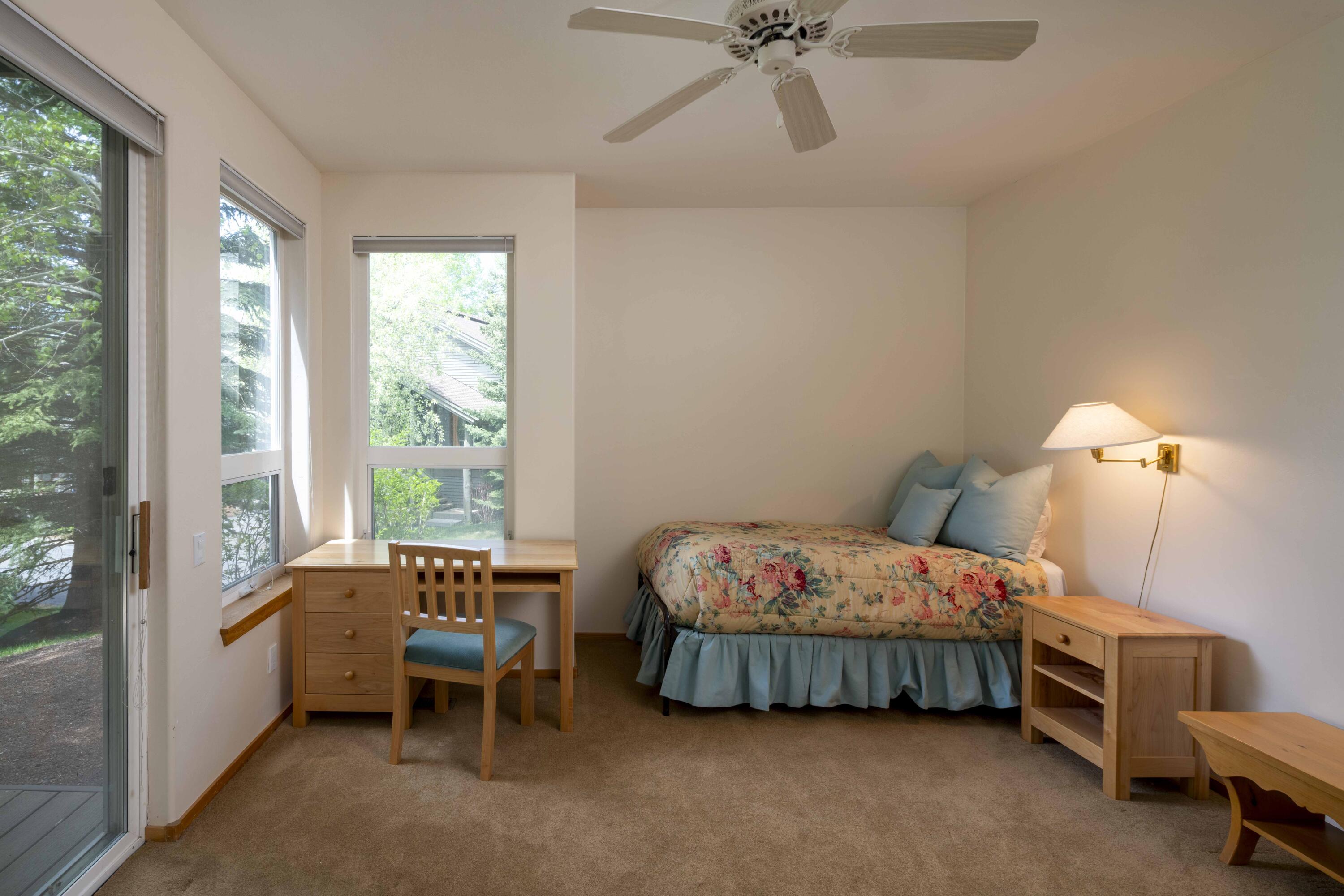 4614 Arrowwood Condo Dr Property Photo 20