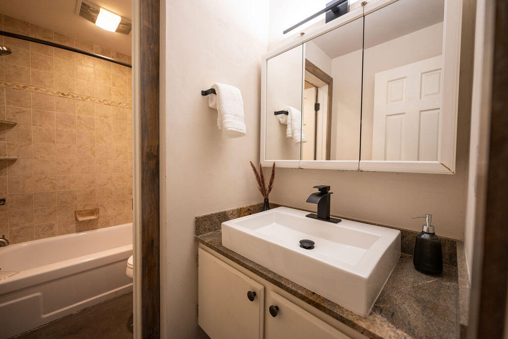 2224 Bonne Vie Condo Dr Property Photo 11