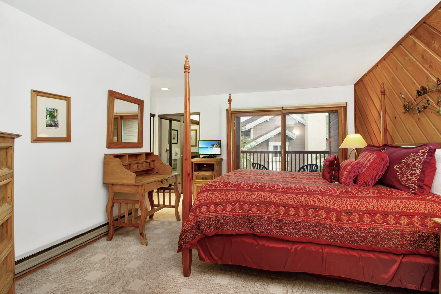 2778 Sunburst Condo Dr Property Photo 6