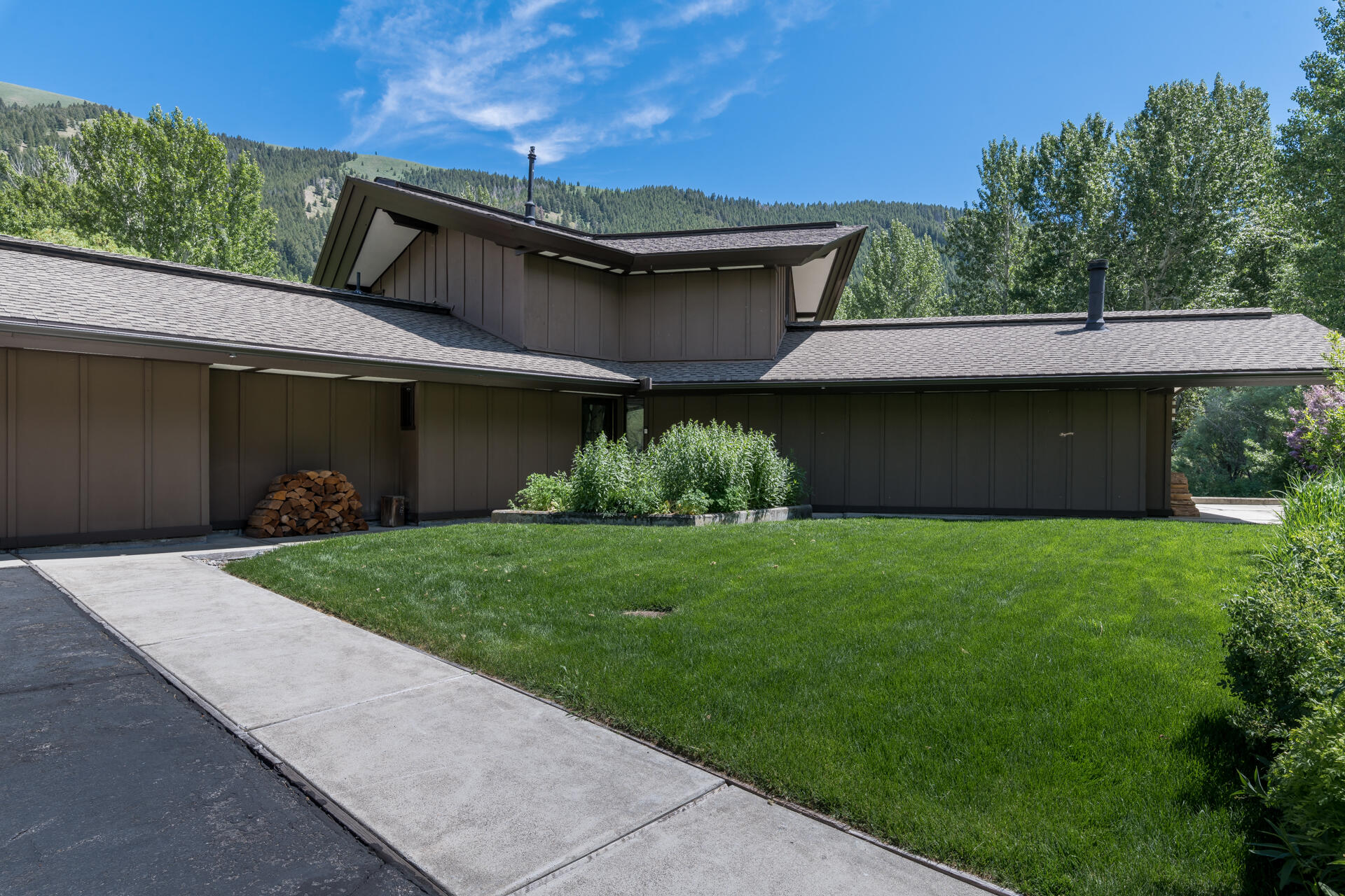 102 Hyndman View Dr Property Photo 35
