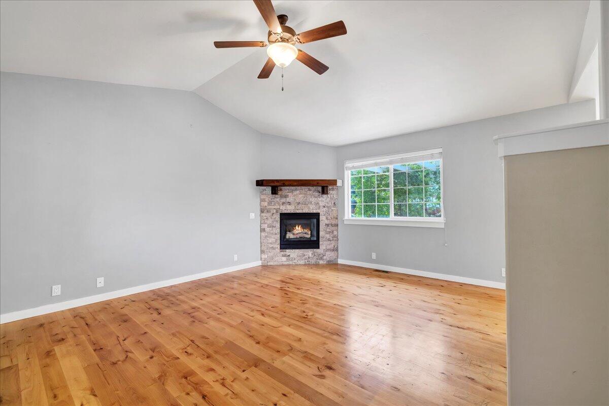 1845 Ridgerock Lane Property Photo 4