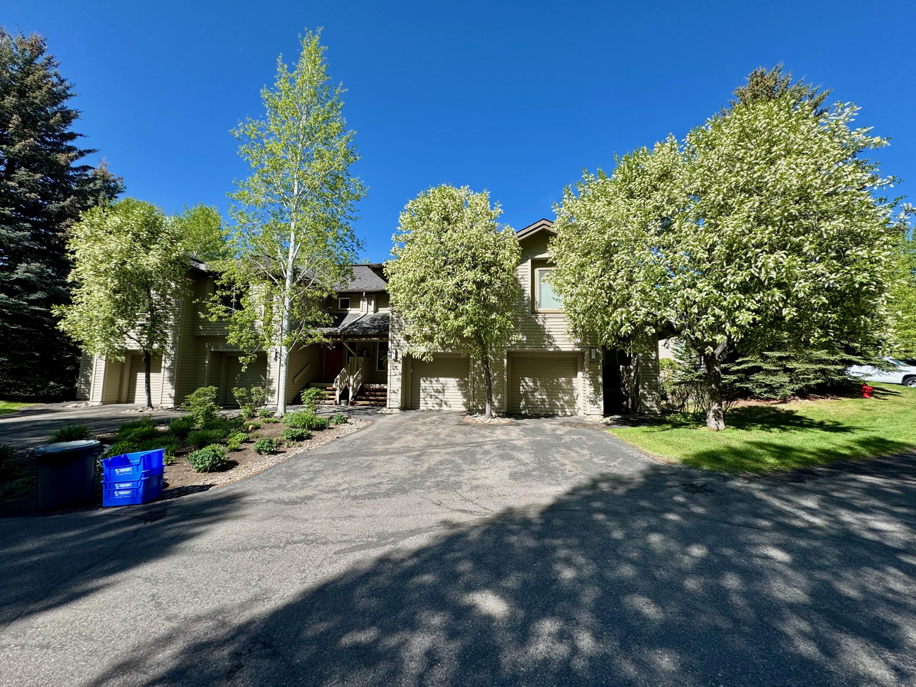 4420 Nine Iron Drive Dr Property Photo 3