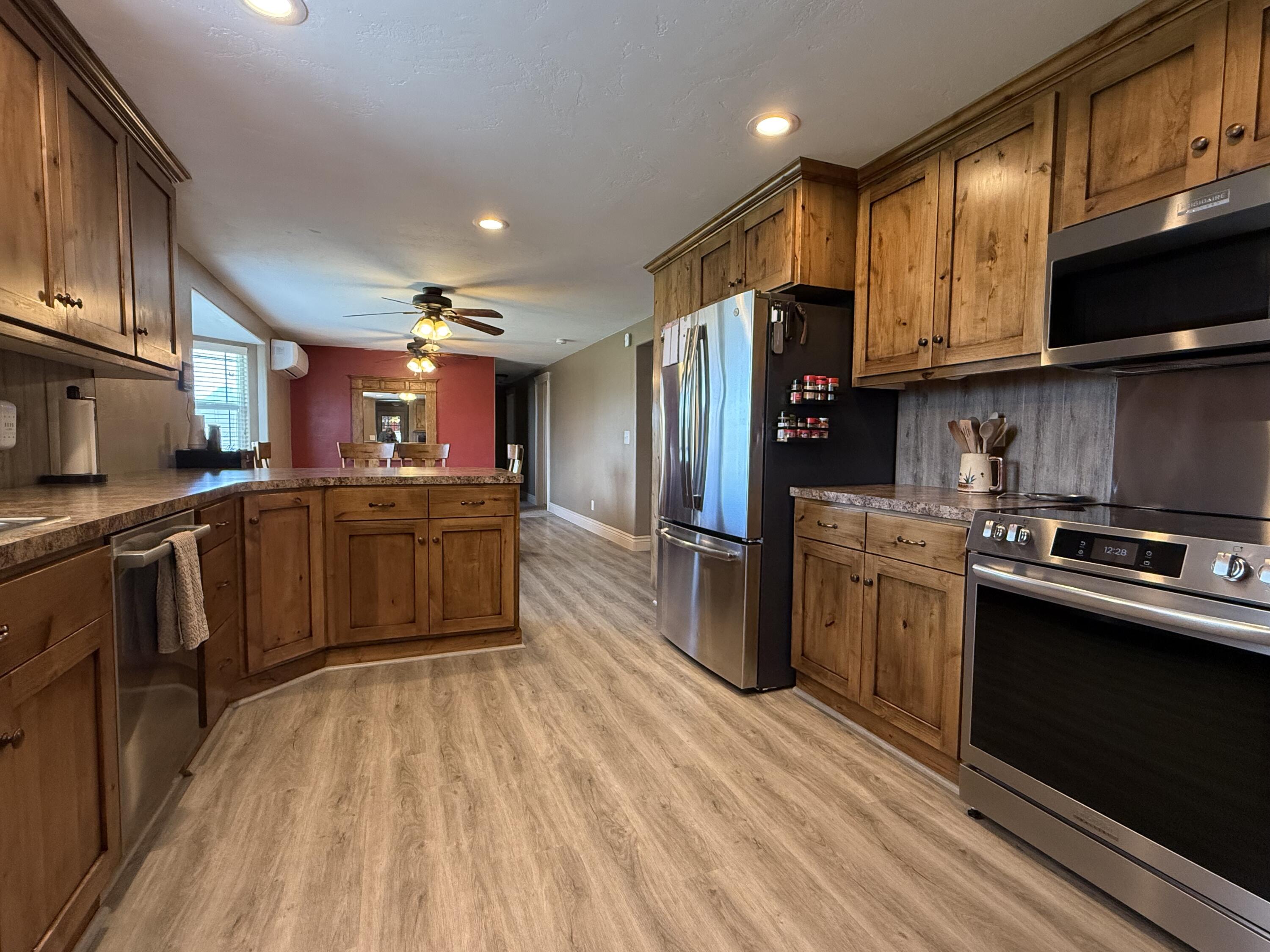 4133 Us-93 Property Photo 4