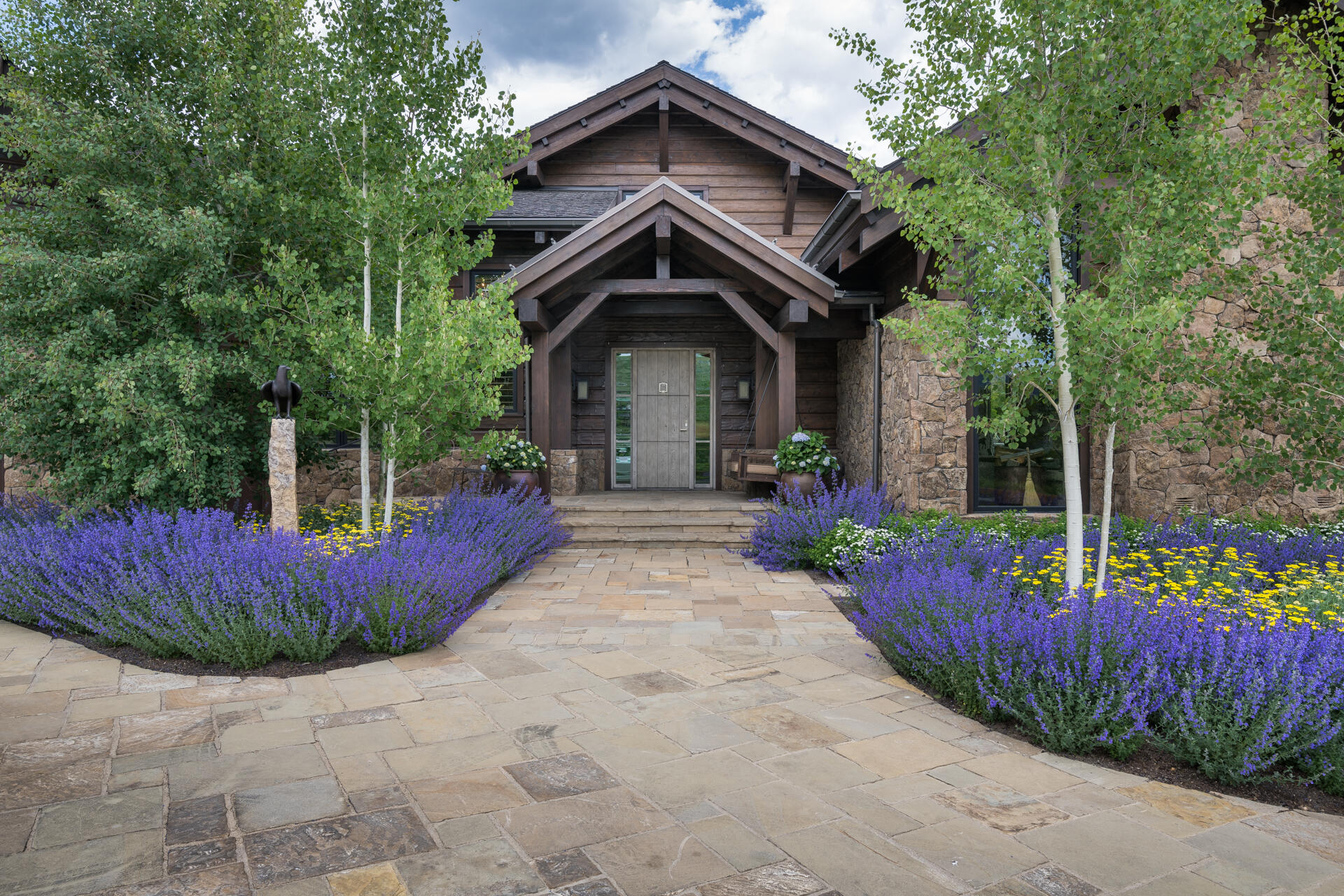 212 Sun Peak Dr Property Photo 2