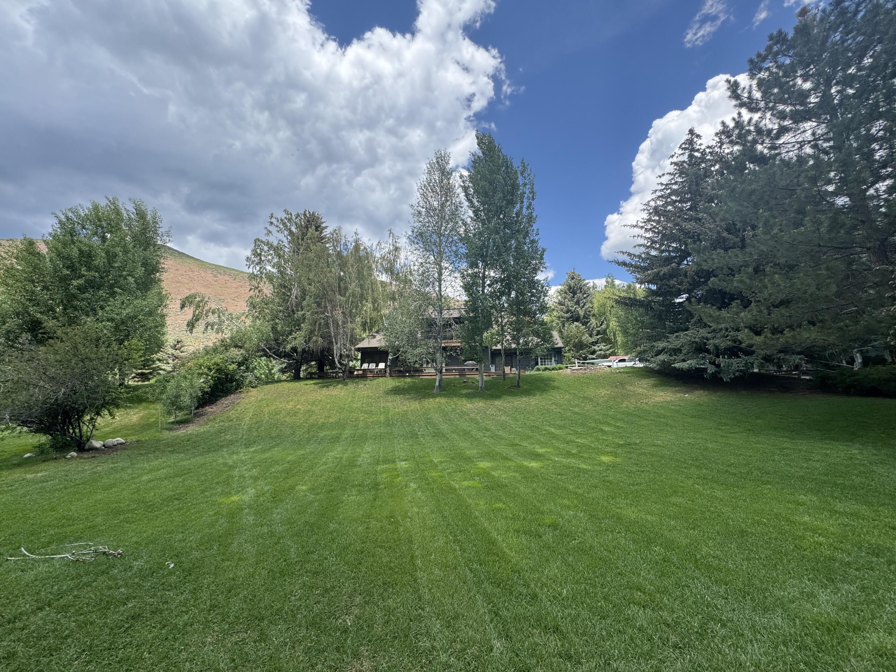 201 Willoway Rd Property Photo 1