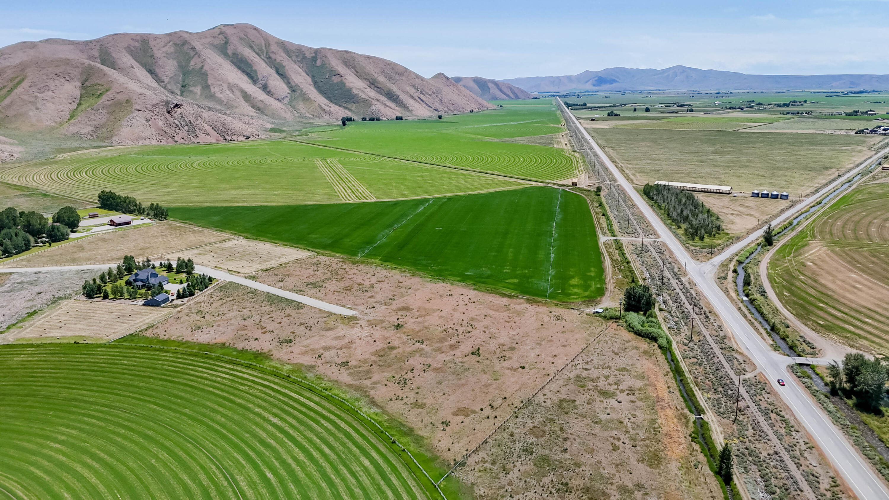 400 Malcolm Lane Property Photo 1