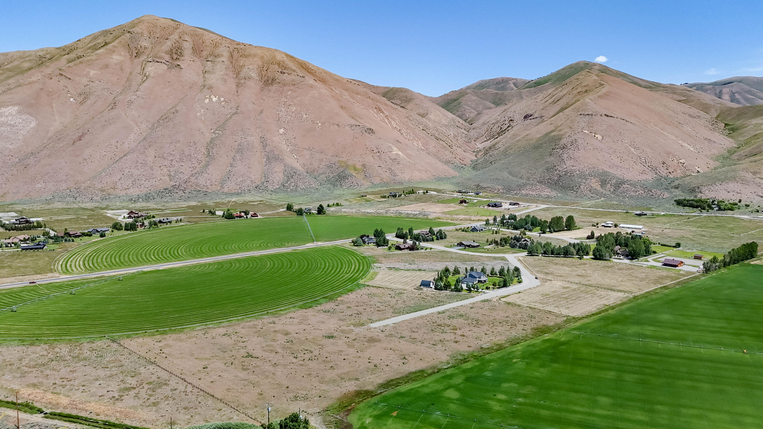 400 Malcolm Lane Property Photo 5