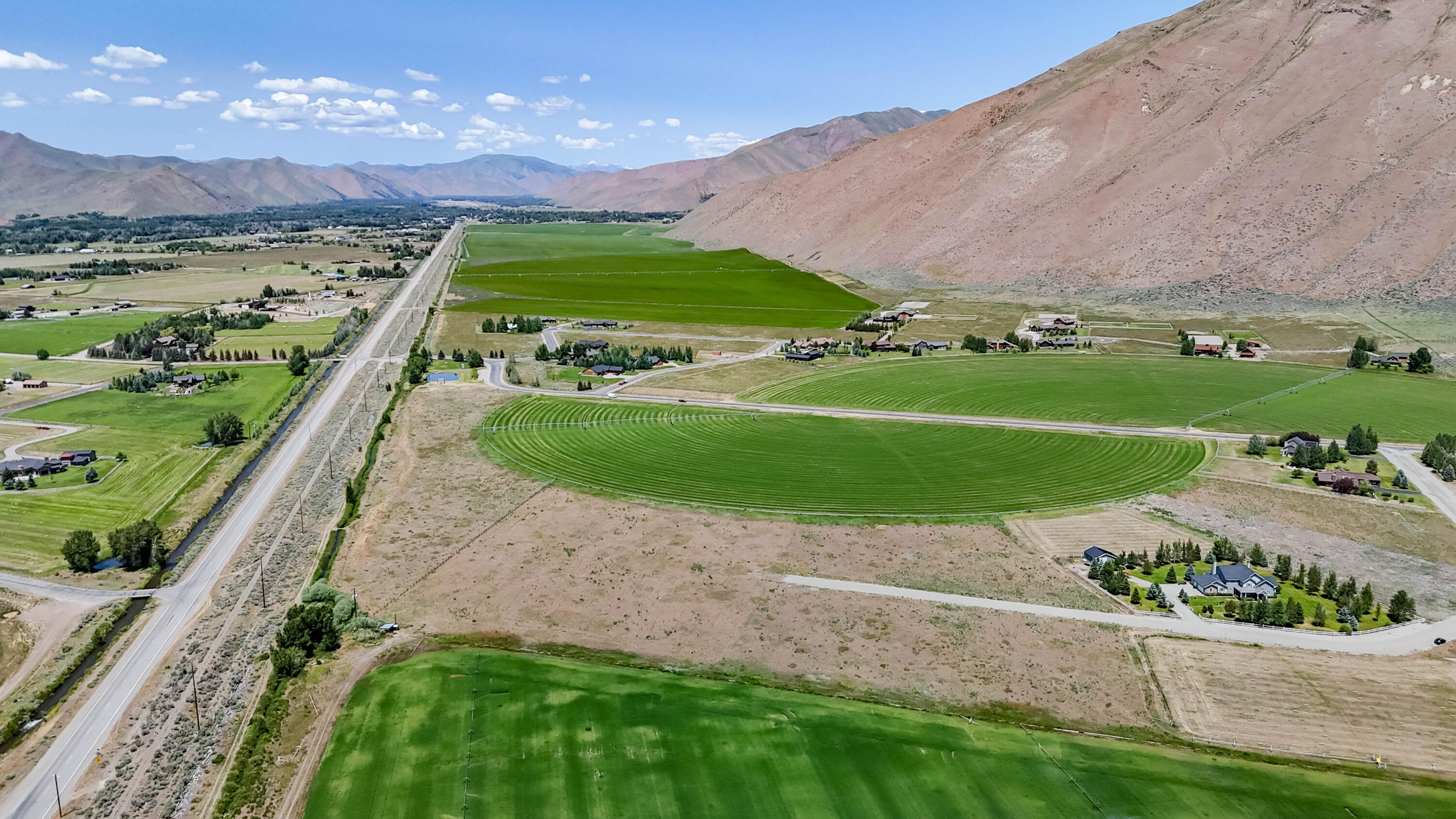 400 Malcolm Lane Property Photo 6