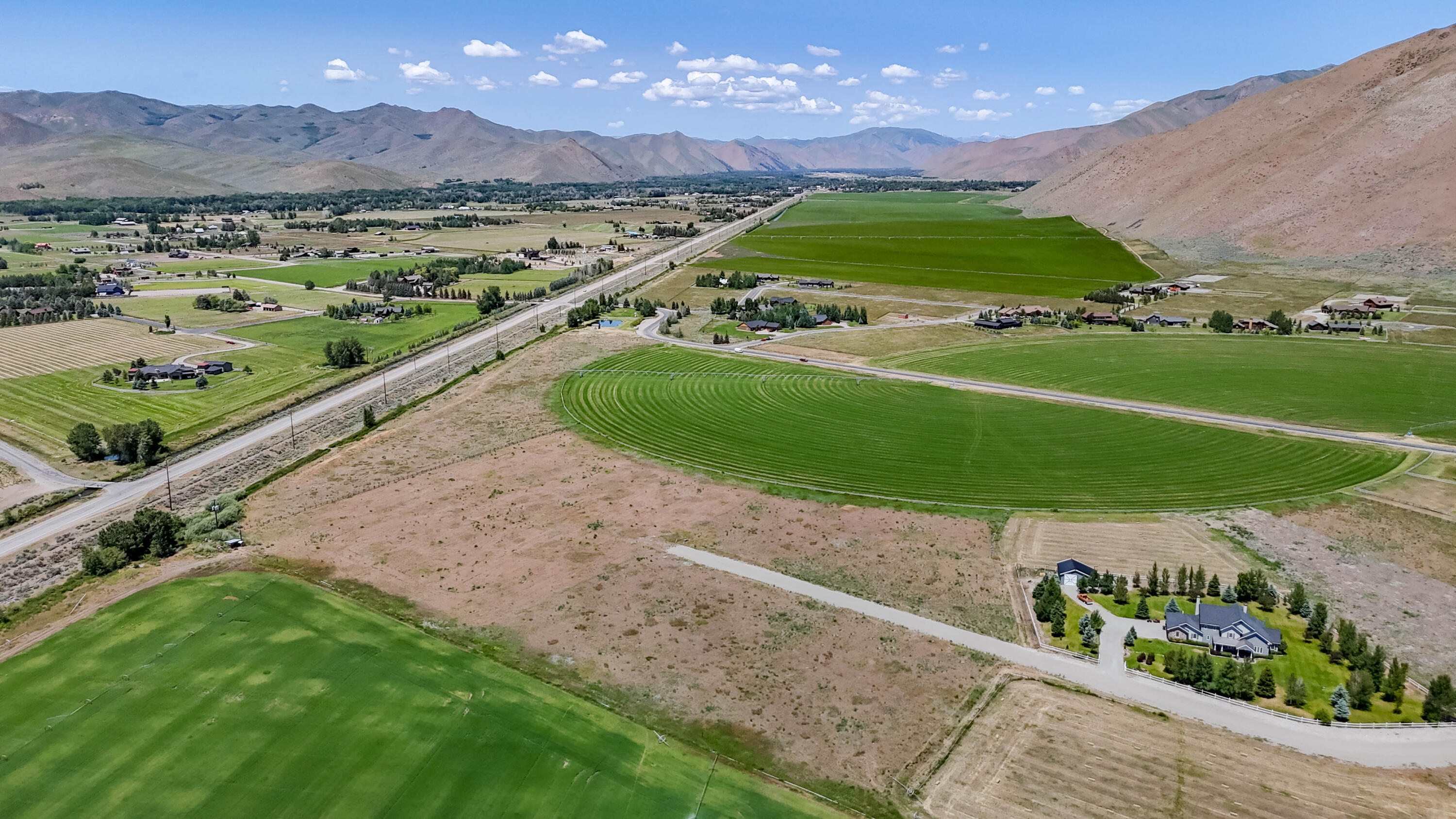 400 Malcolm Lane Property Photo 7