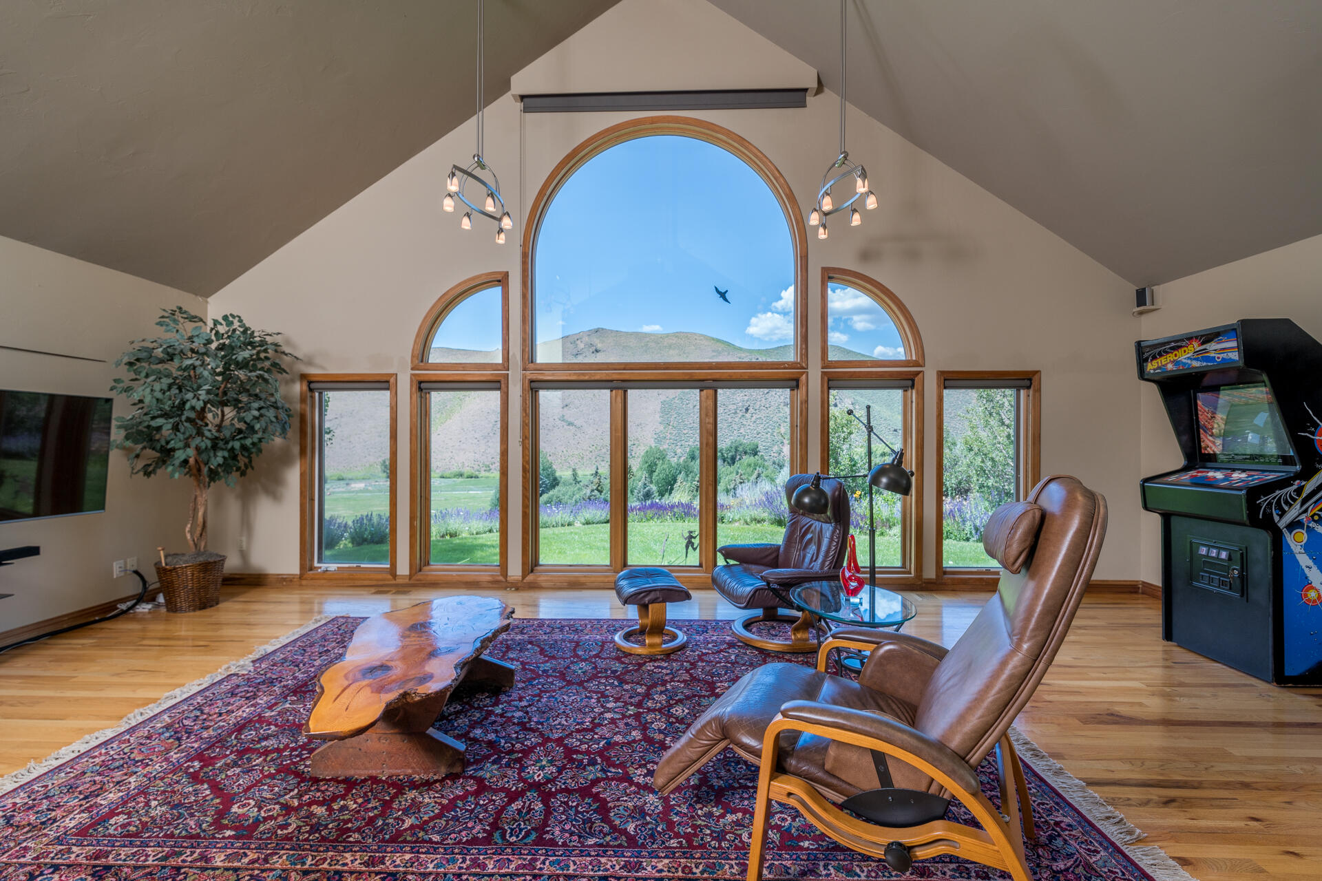 202 Bannock Dr Property Photo 5