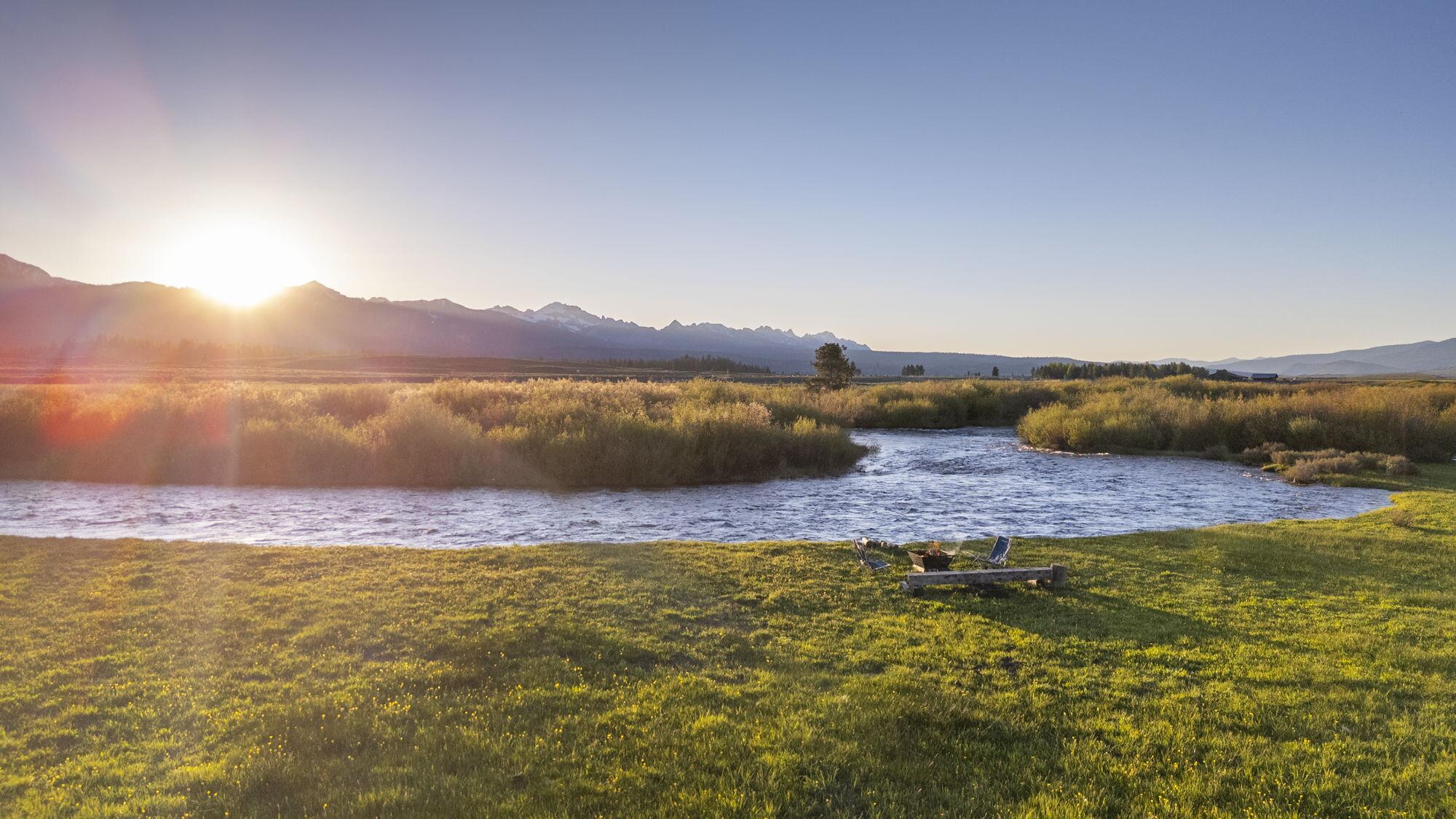 16825 Hwy 75 Property Photo 2