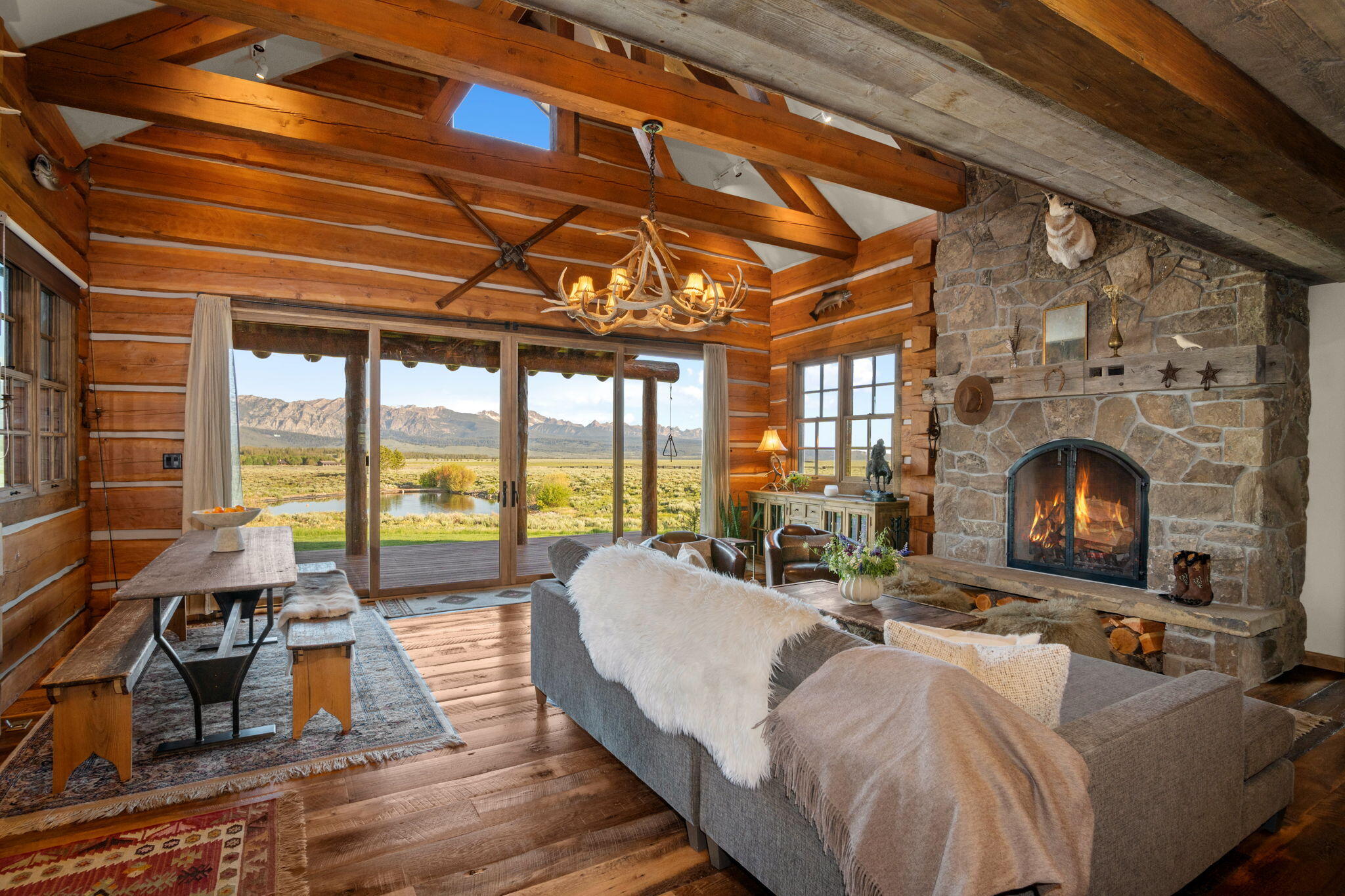 16825 Hwy 75 Property Photo 3