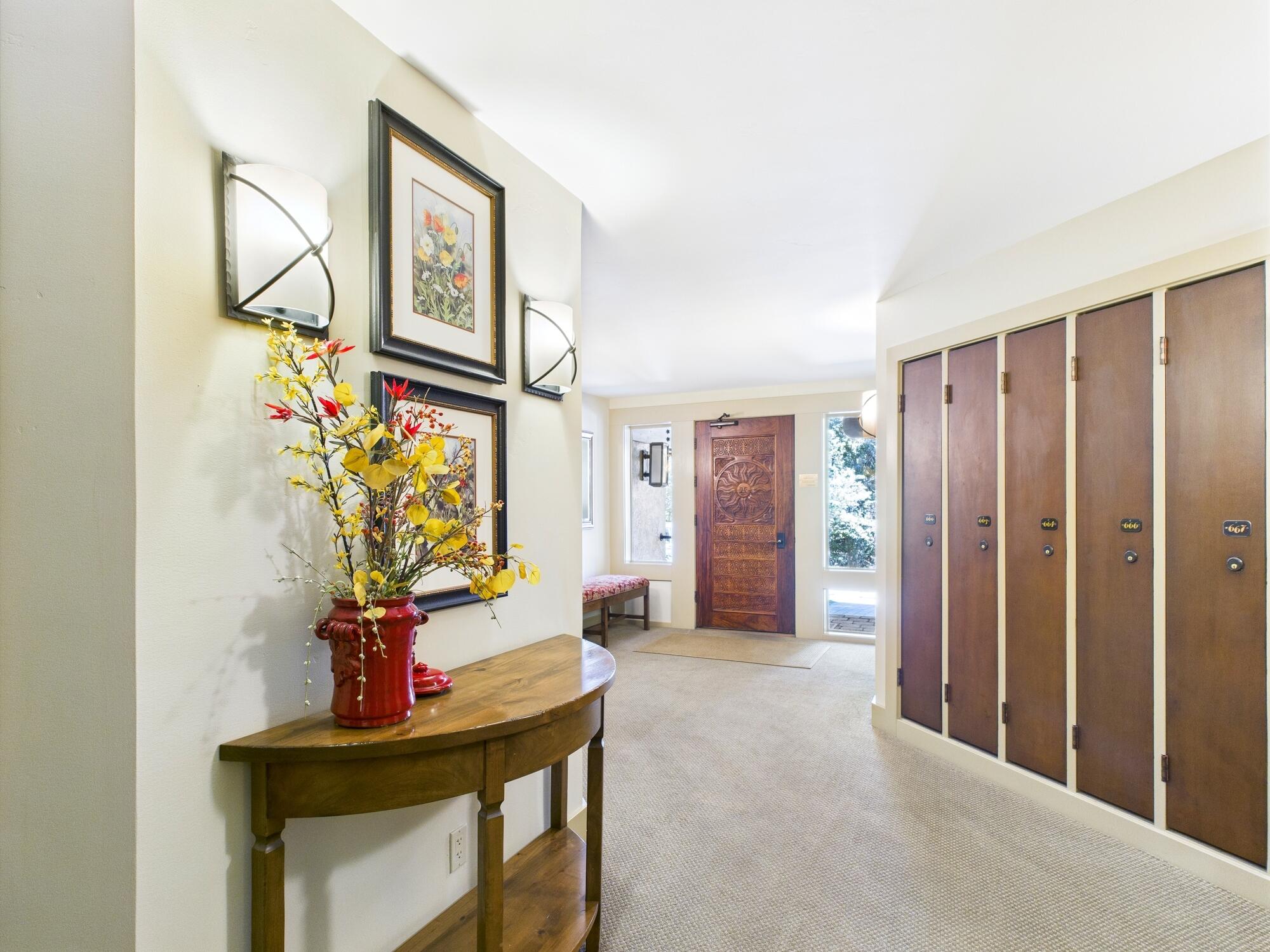 662 Wildflower Condo Dr Property Photo 3