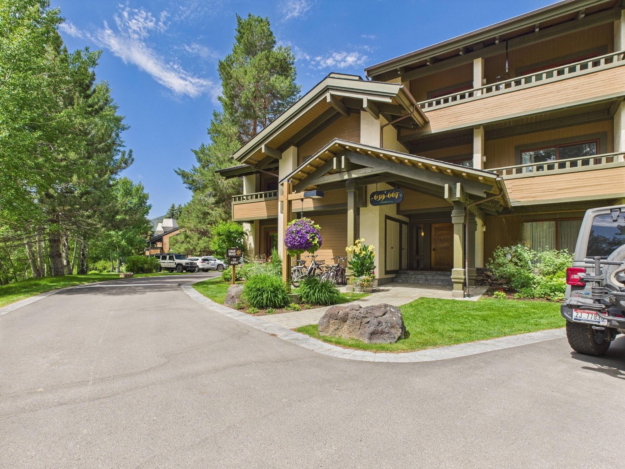662 Wildflower Condo Dr Property Photo 29
