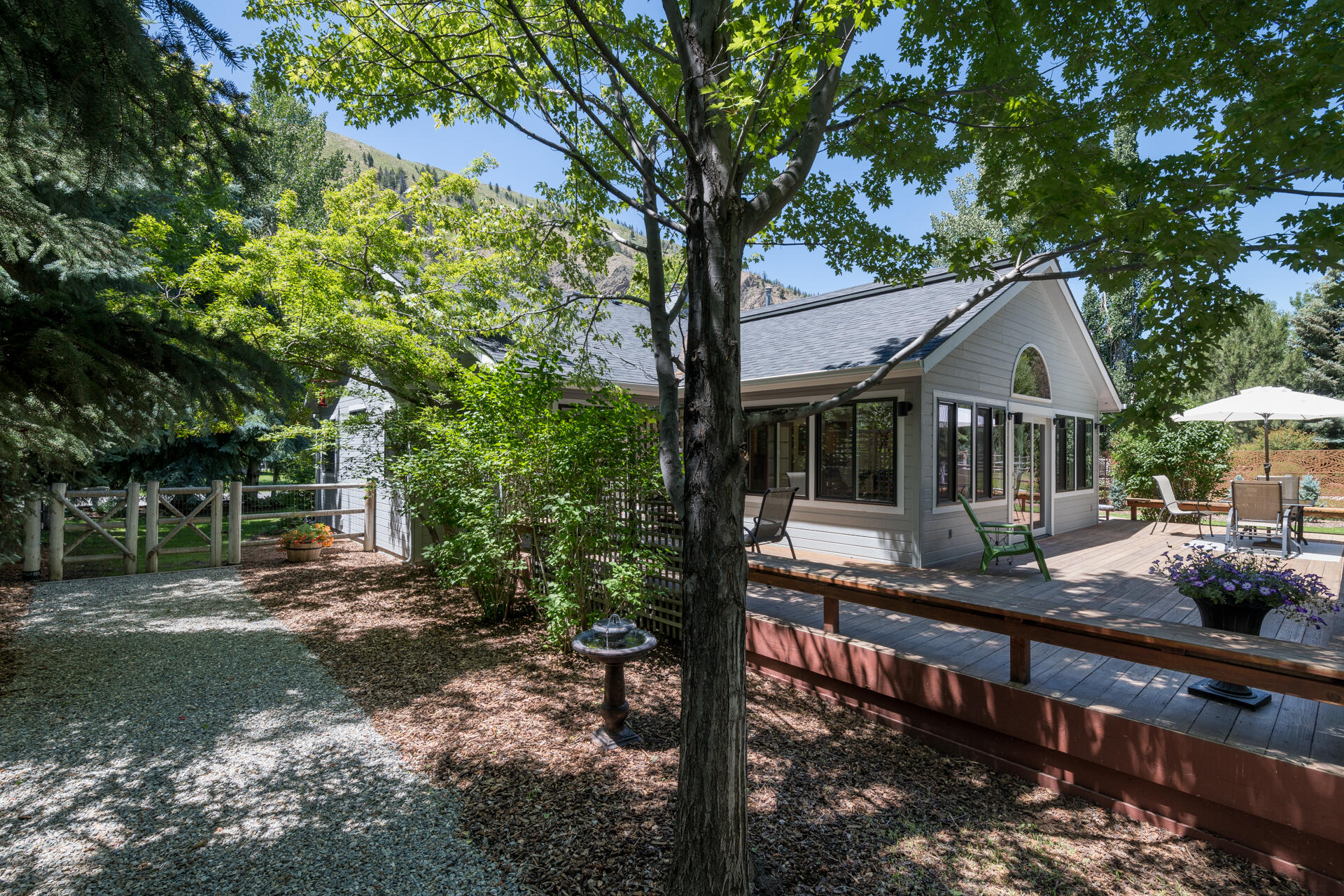 710 Angela Dr Property Photo 25