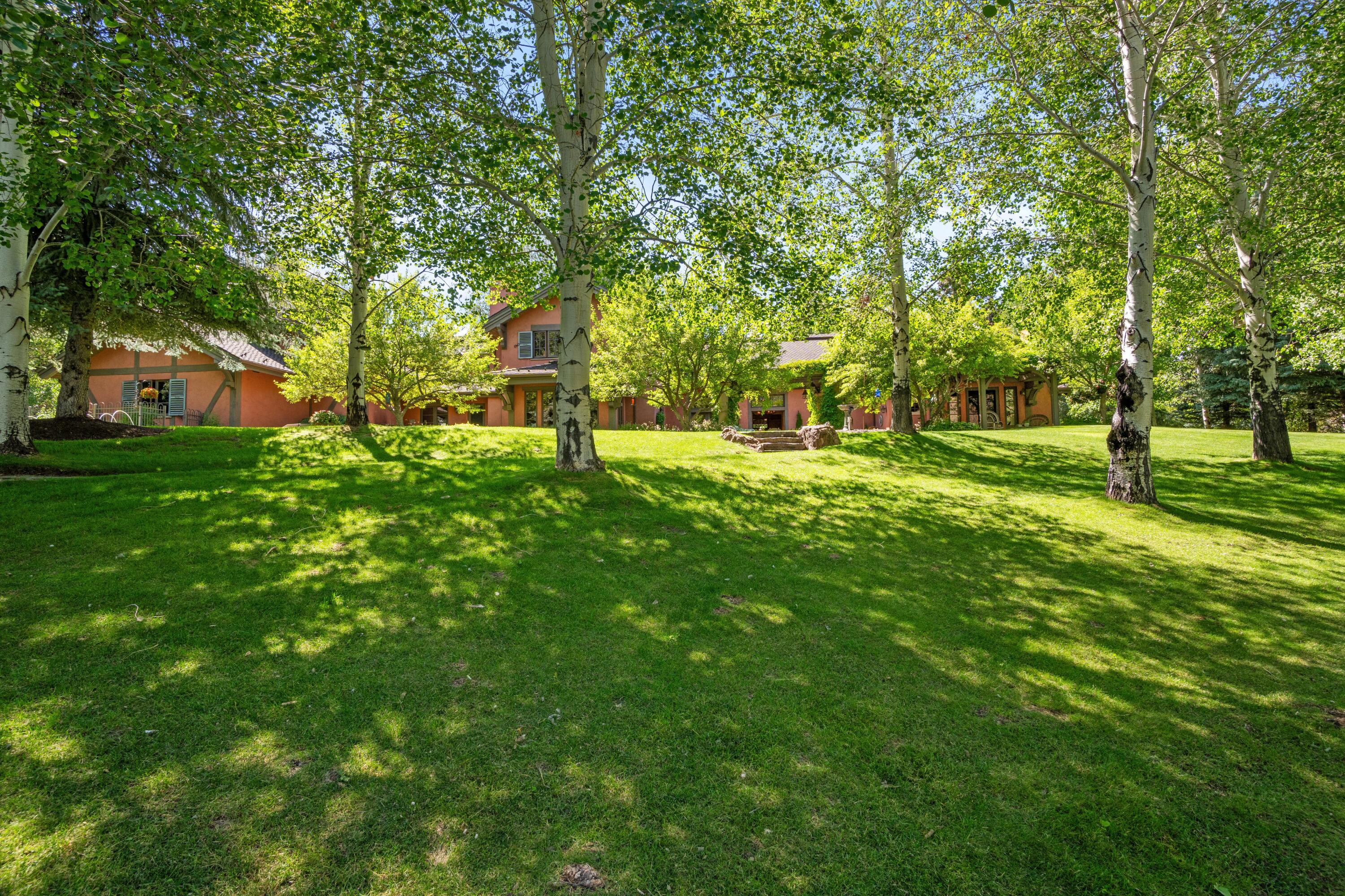 100 Eagle Lake Dr Property Photo 4