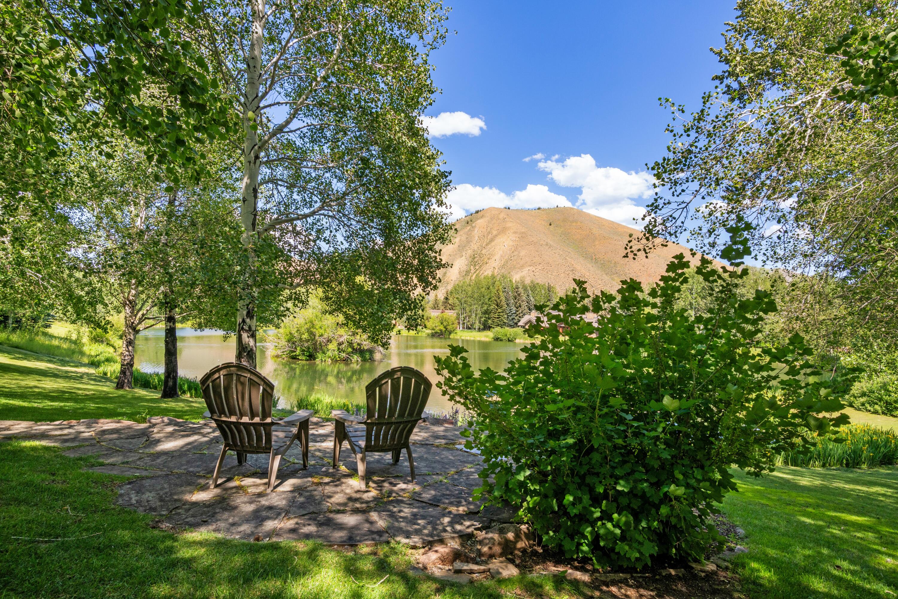 100 Eagle Lake Dr Property Photo 6