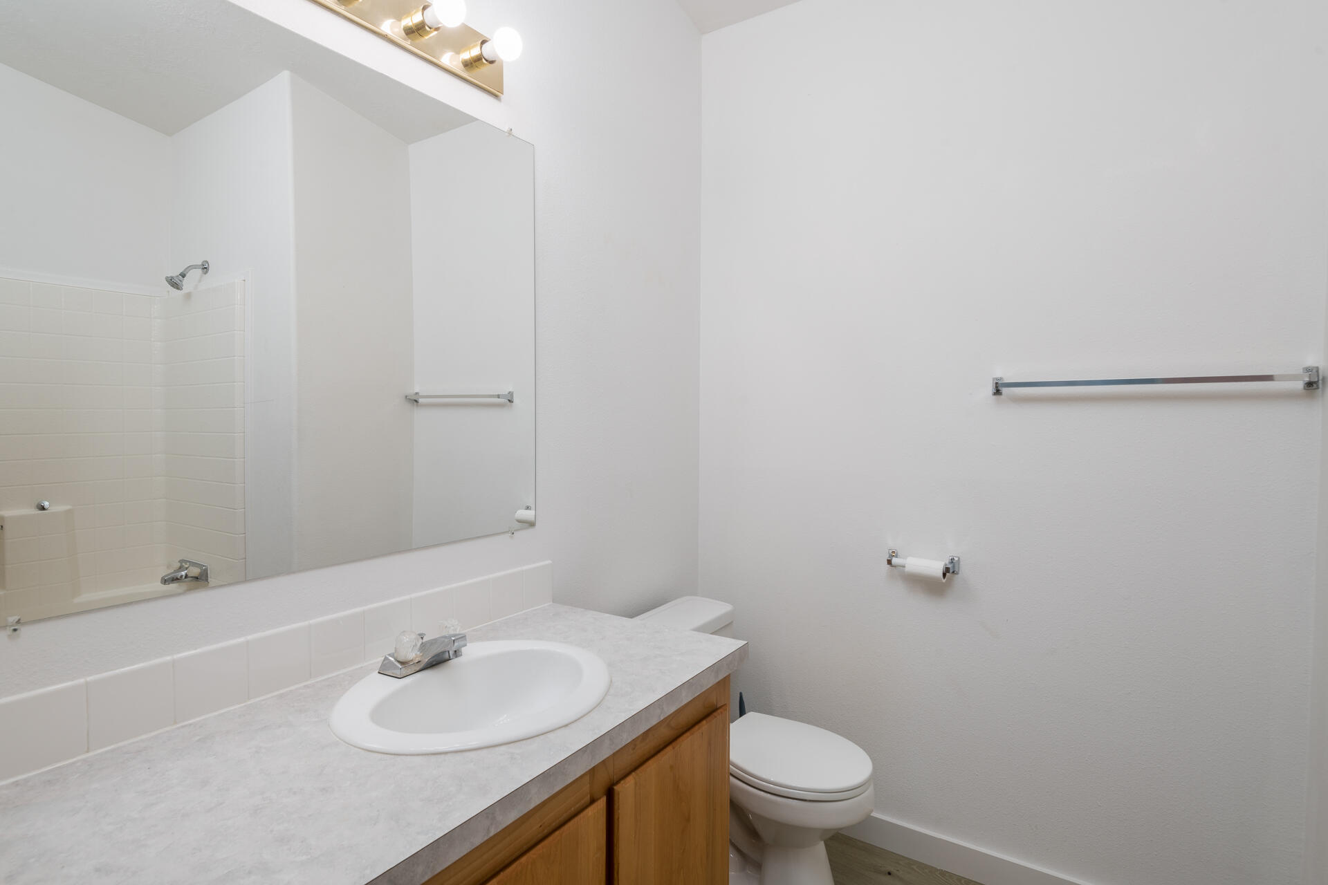 2951 Glenbrook Dr Property Photo 10