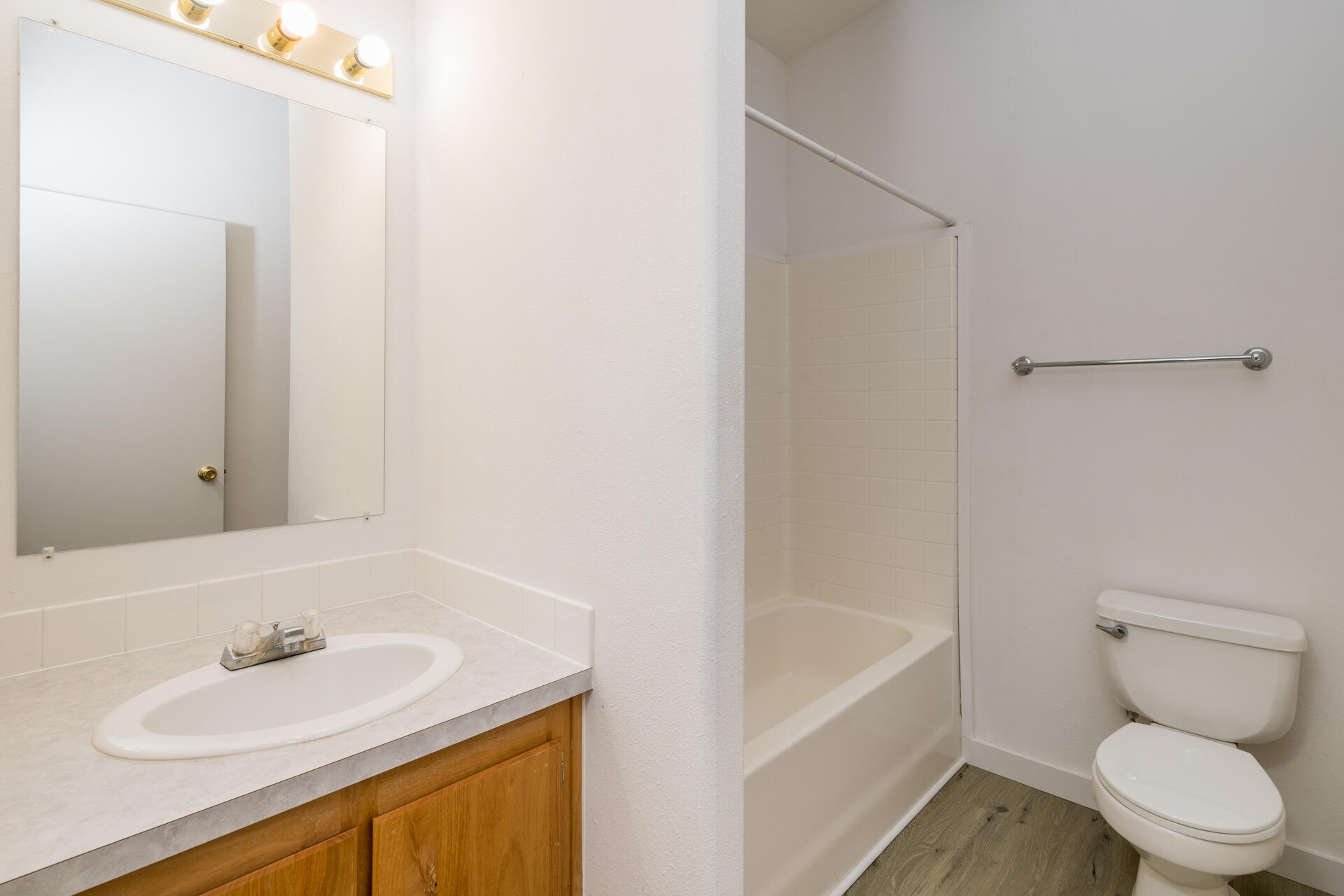 2951 Glenbrook Dr Property Photo 14