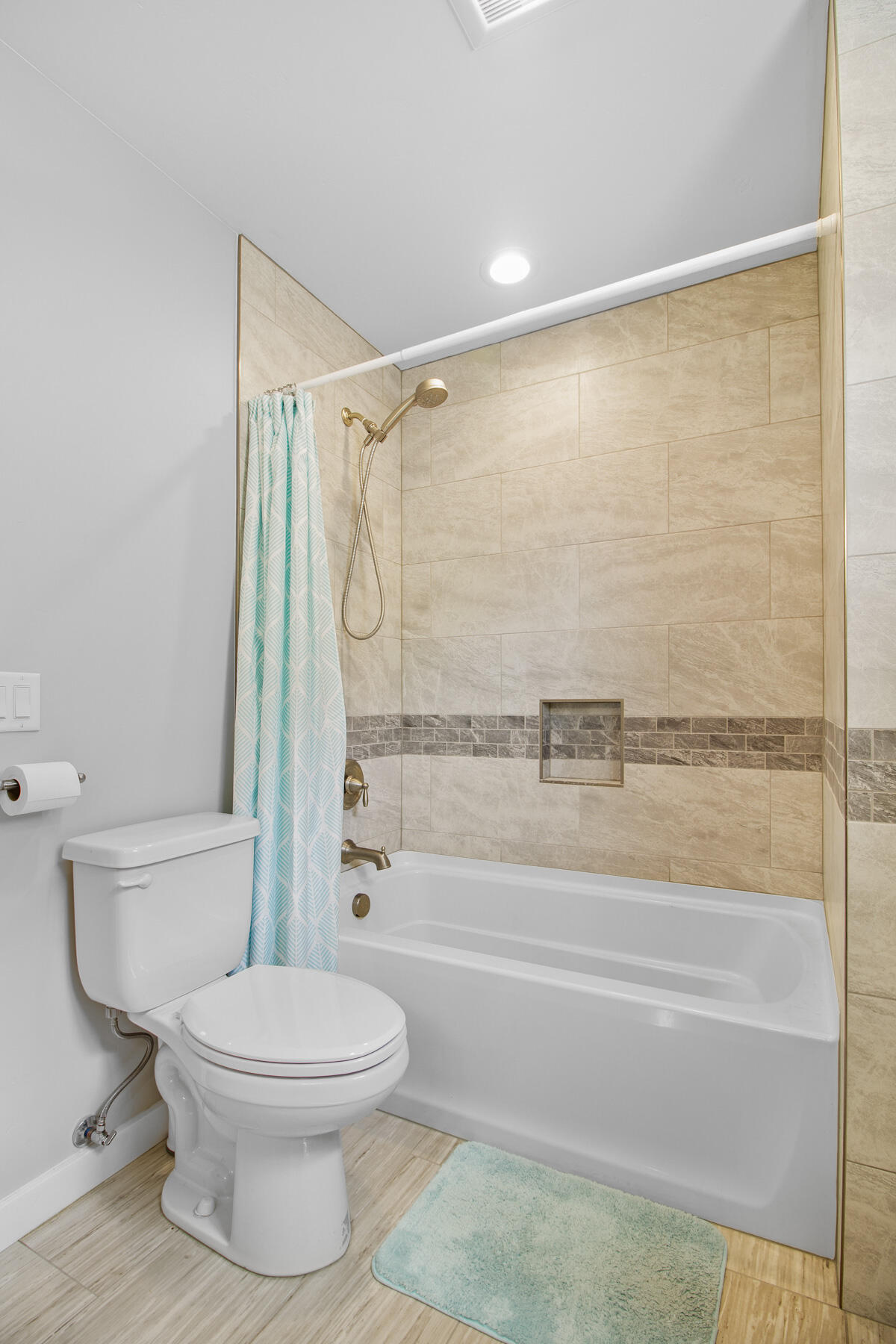 2448 S Windmill Way Property Photo 14
