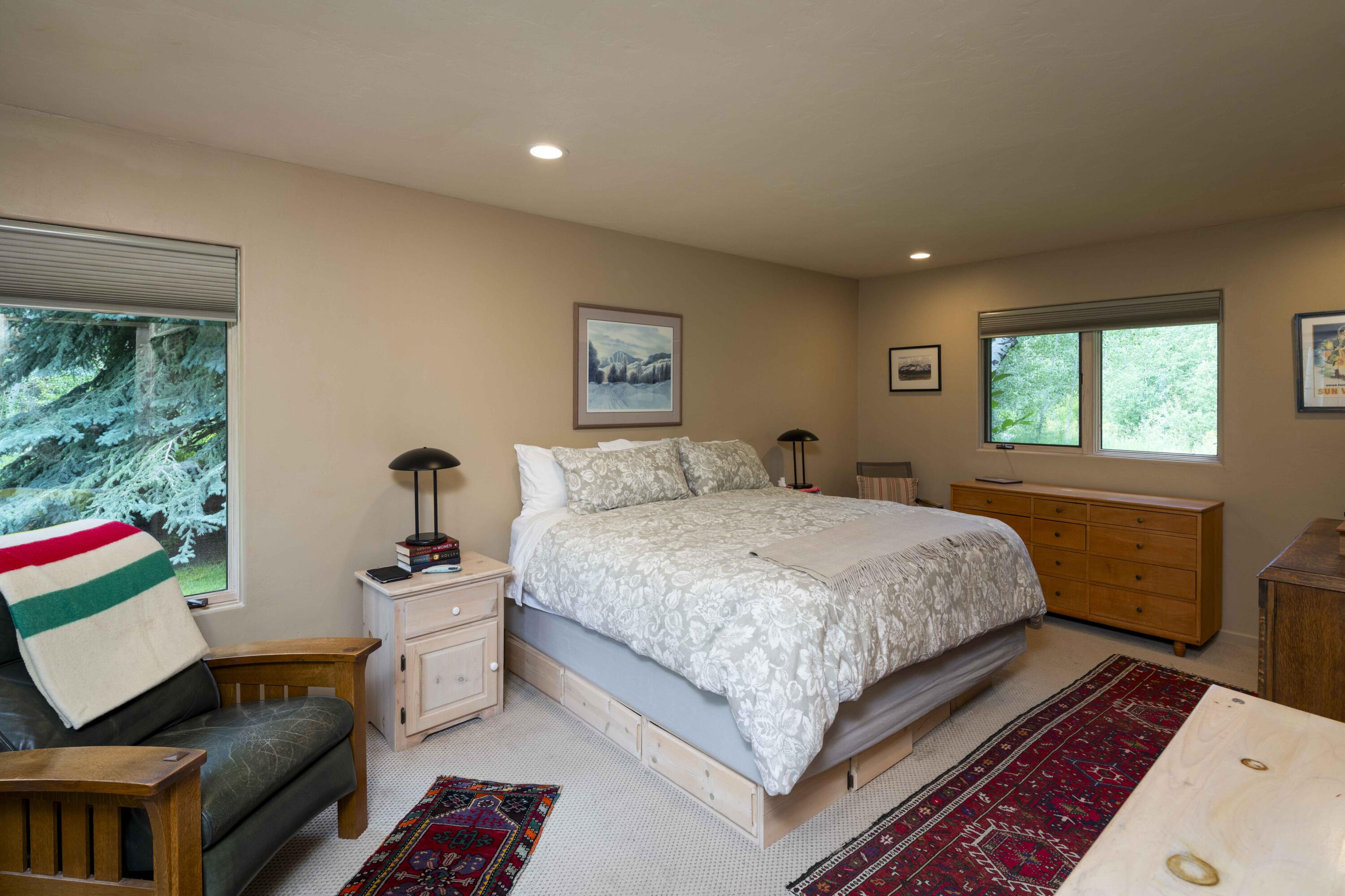 133 Board Loop Property Photo 10