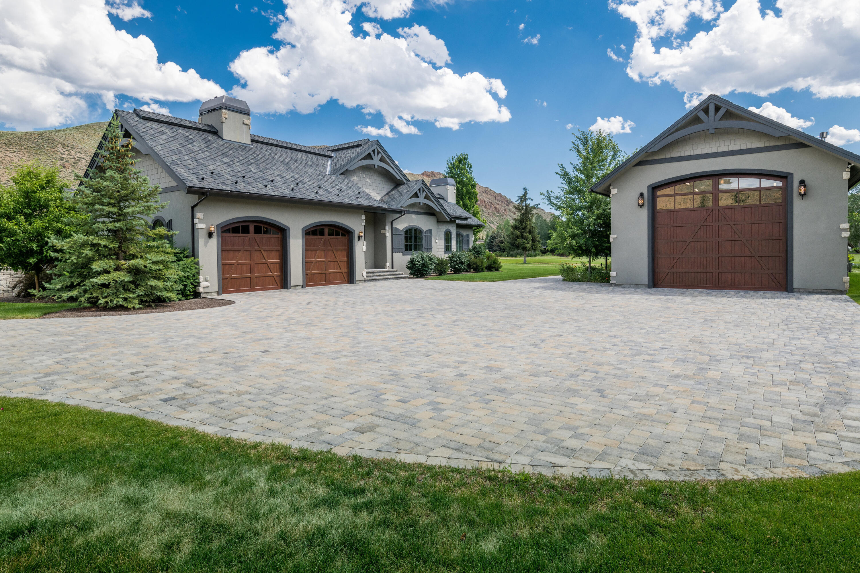 531 Valley Club Dr Property Photo 14