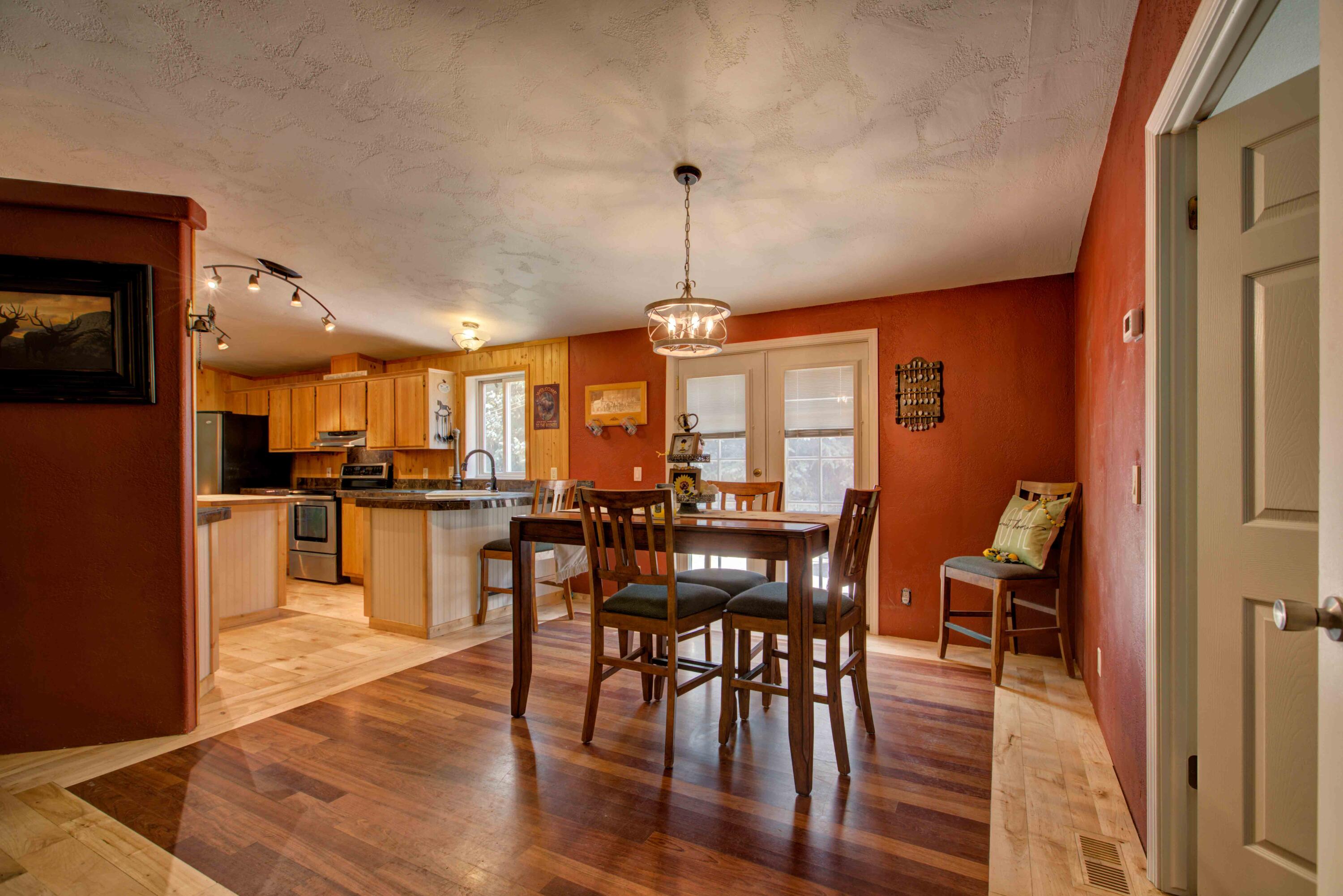 201 Lollipop Lane Property Photo 7