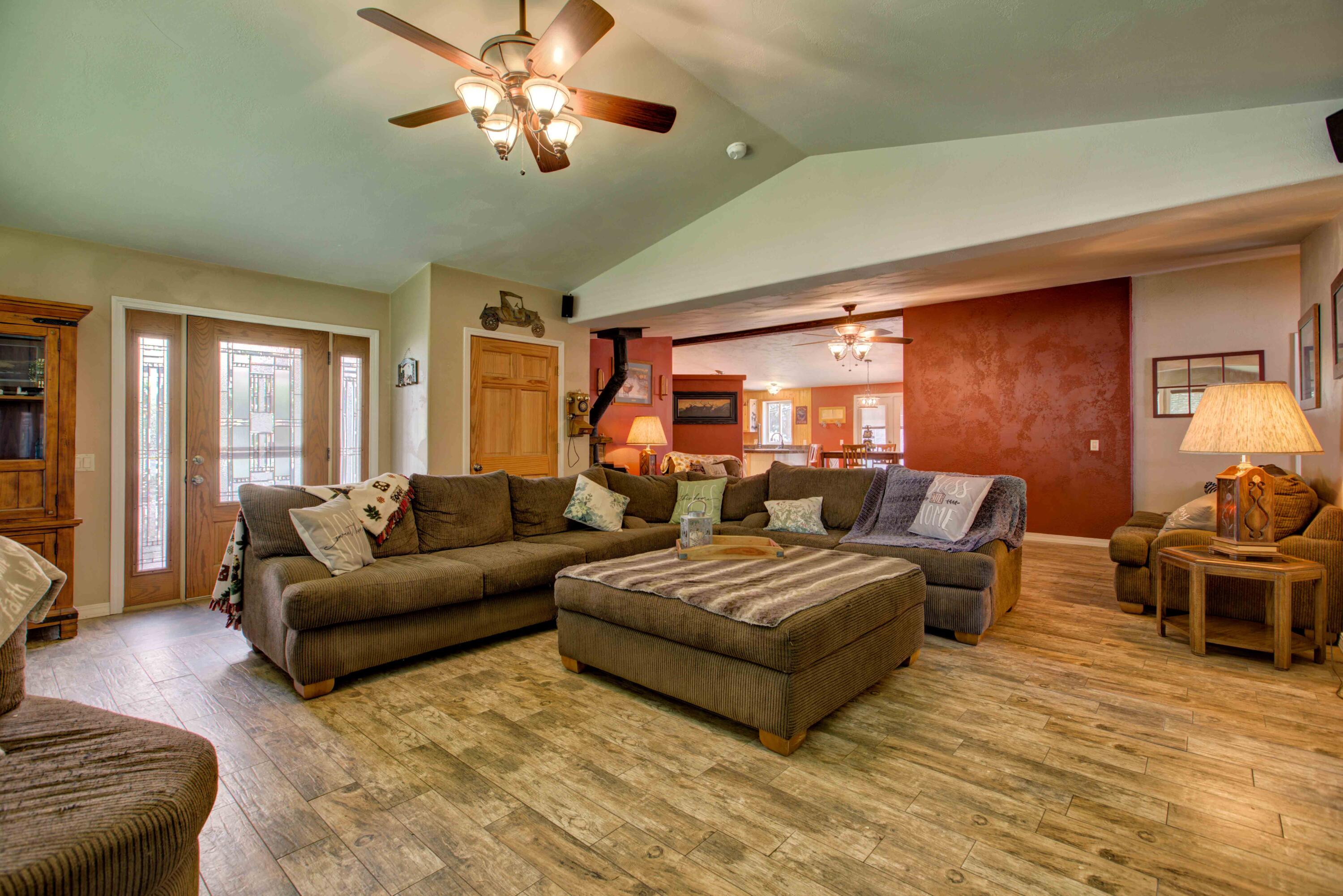 201 Lollipop Lane Property Photo 15