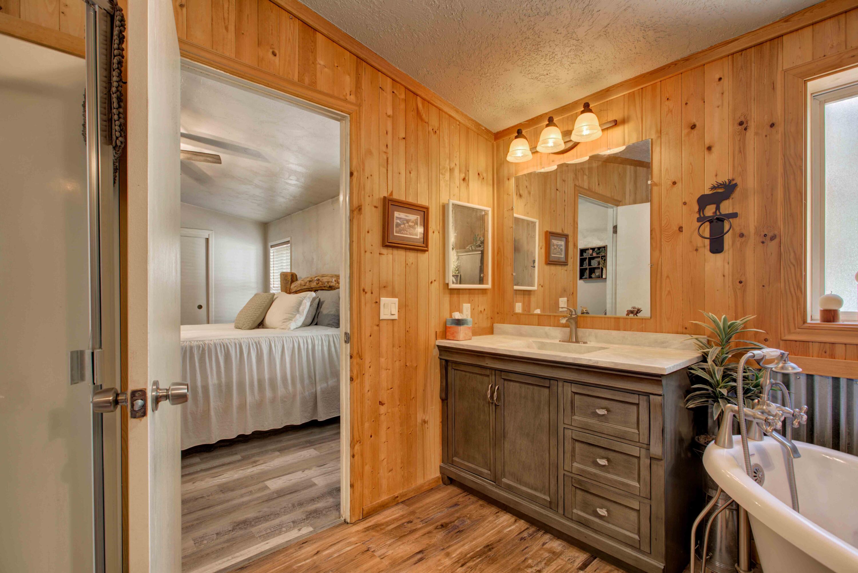 201 Lollipop Lane Property Photo 19