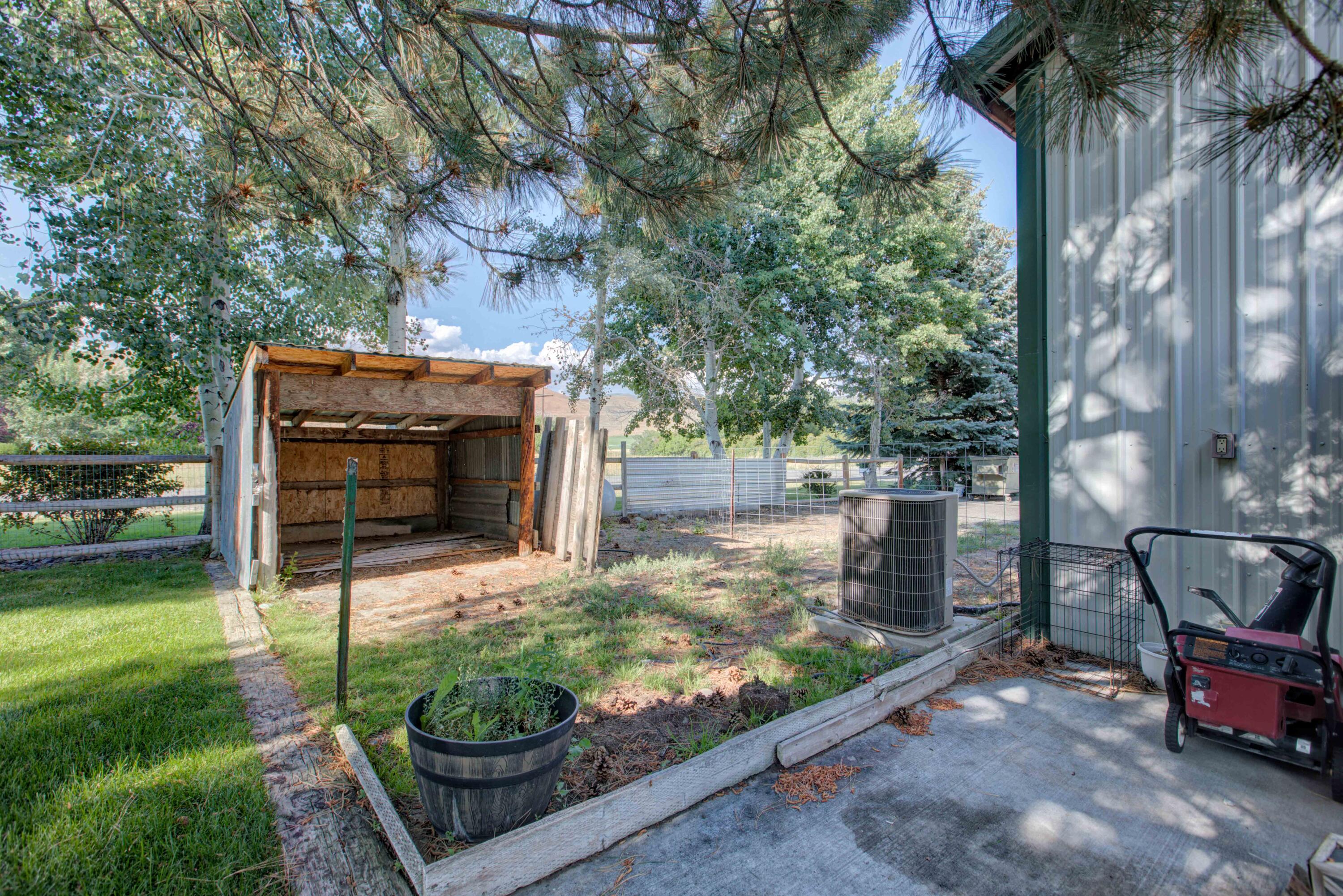 201 Lollipop Lane Property Photo 45